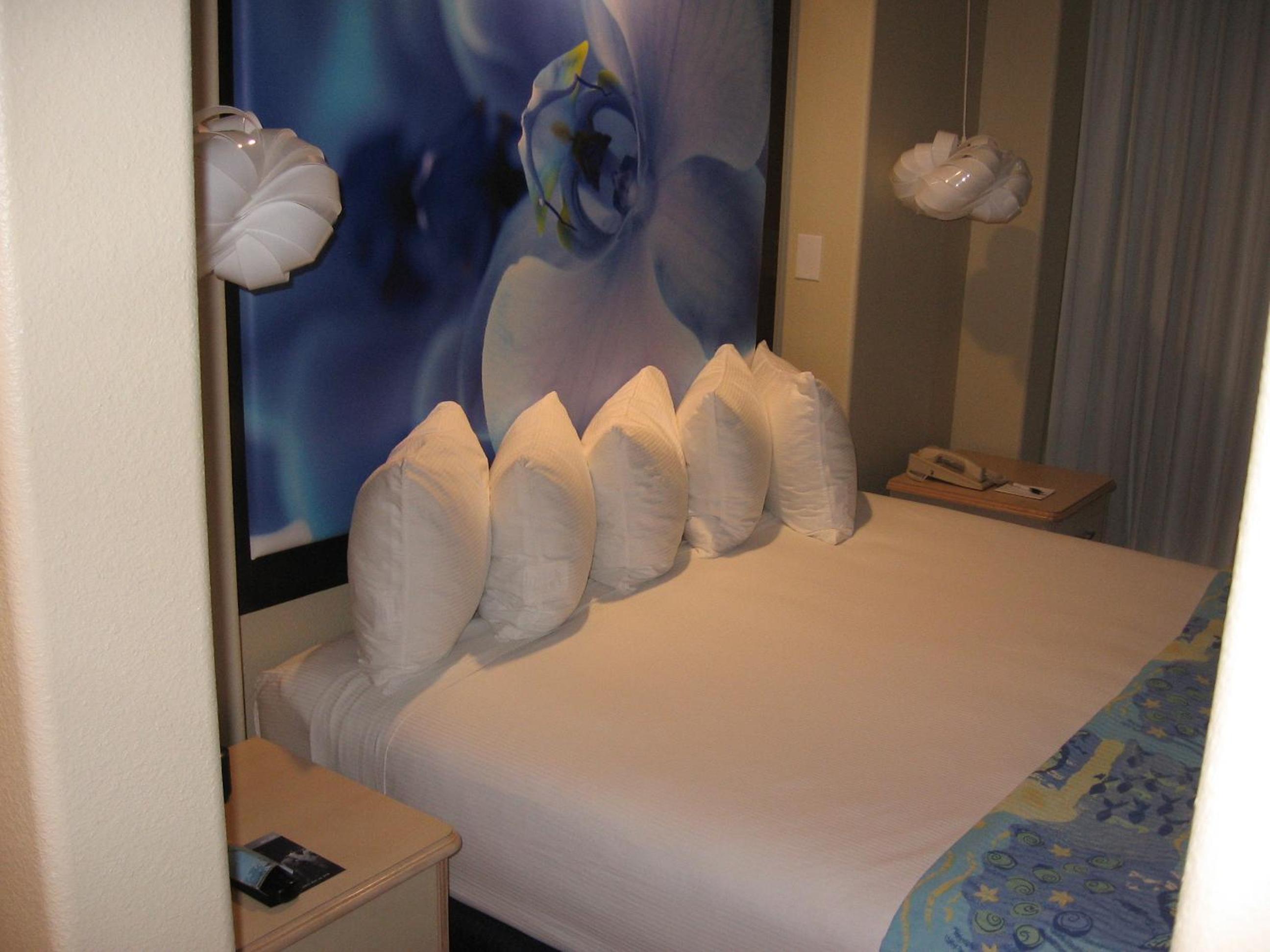 One-Bedroom Suite with Beach View - Photo 1