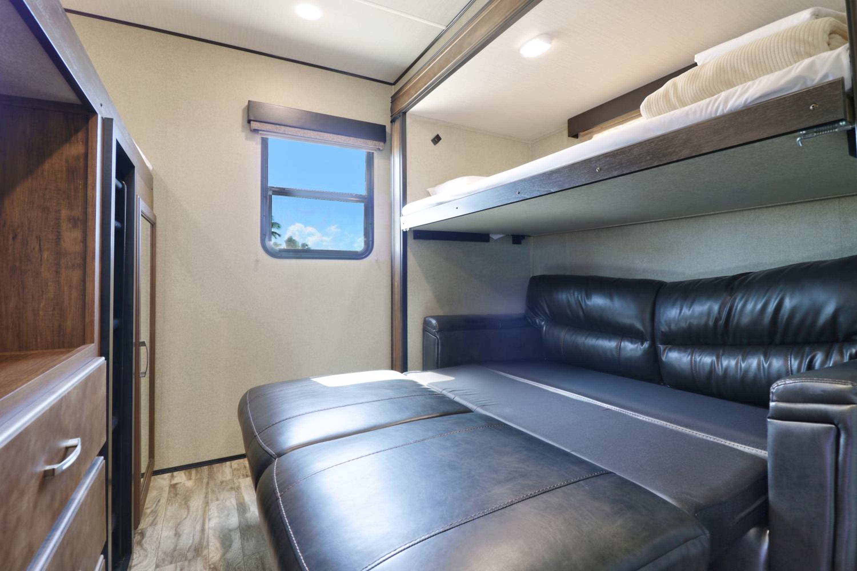 Vacation Camper 2 Bedroom (No Pets) photo 1