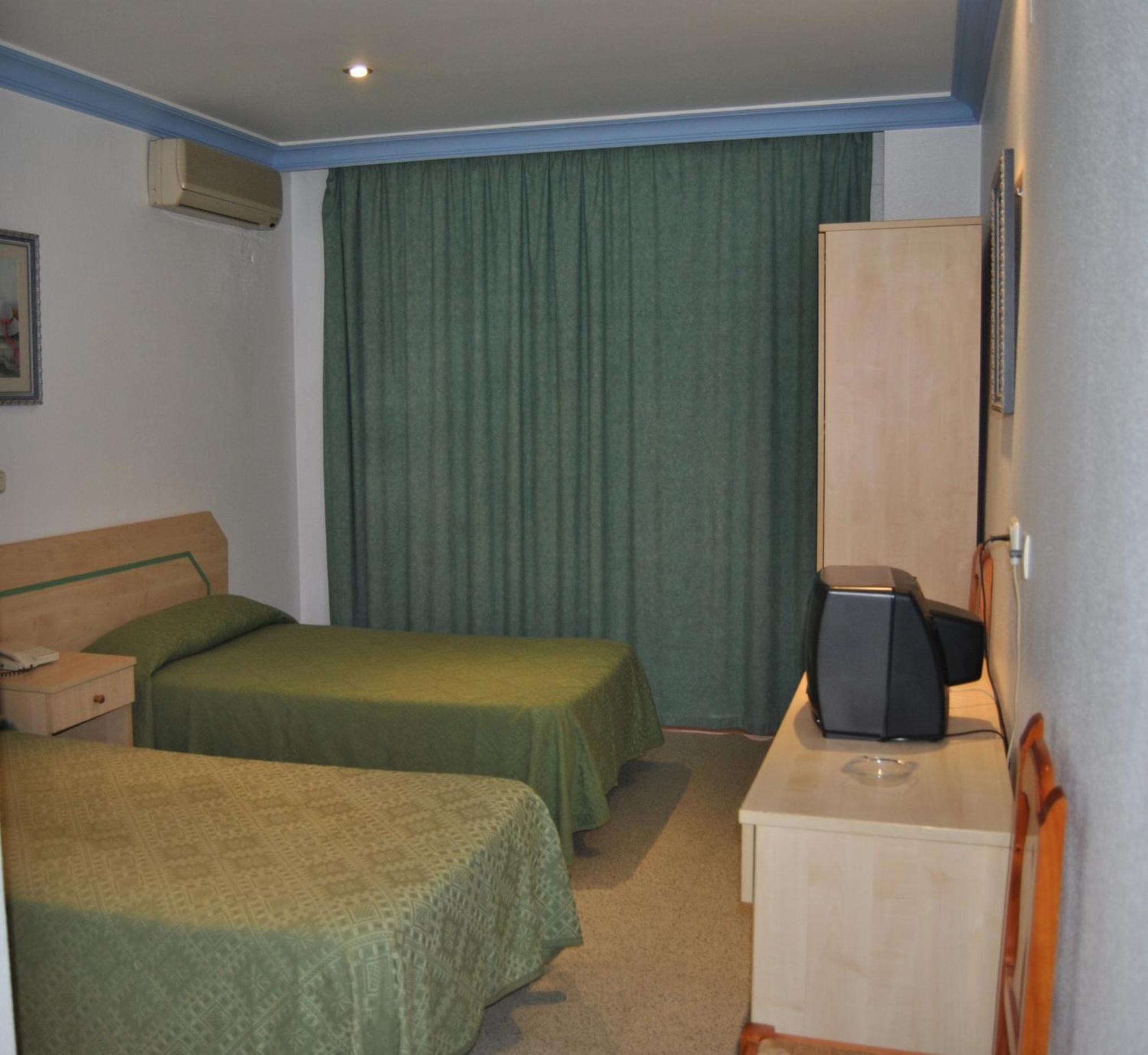 Double or Twin Room photo 2