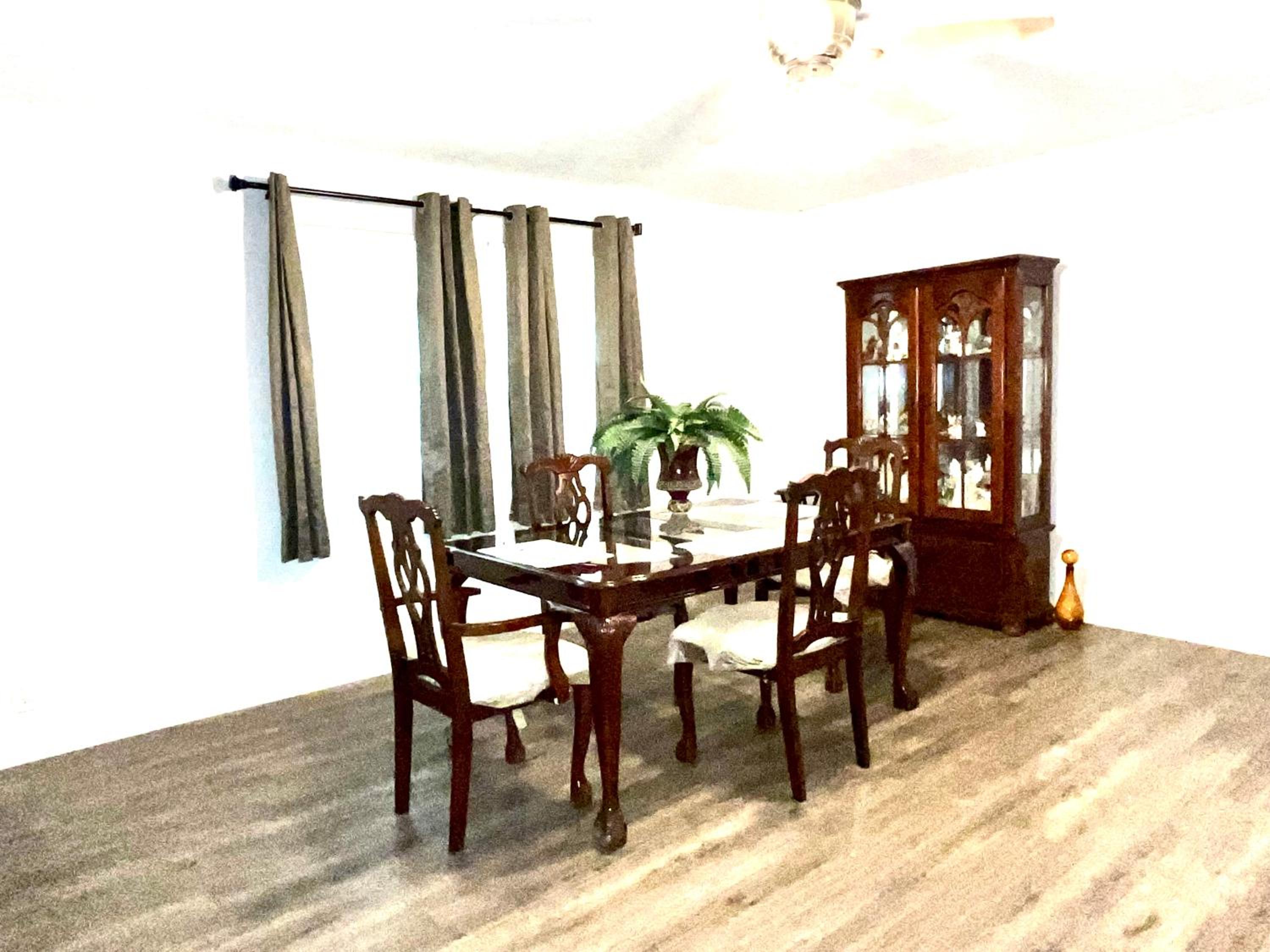 Two-Bedroom House photo 2