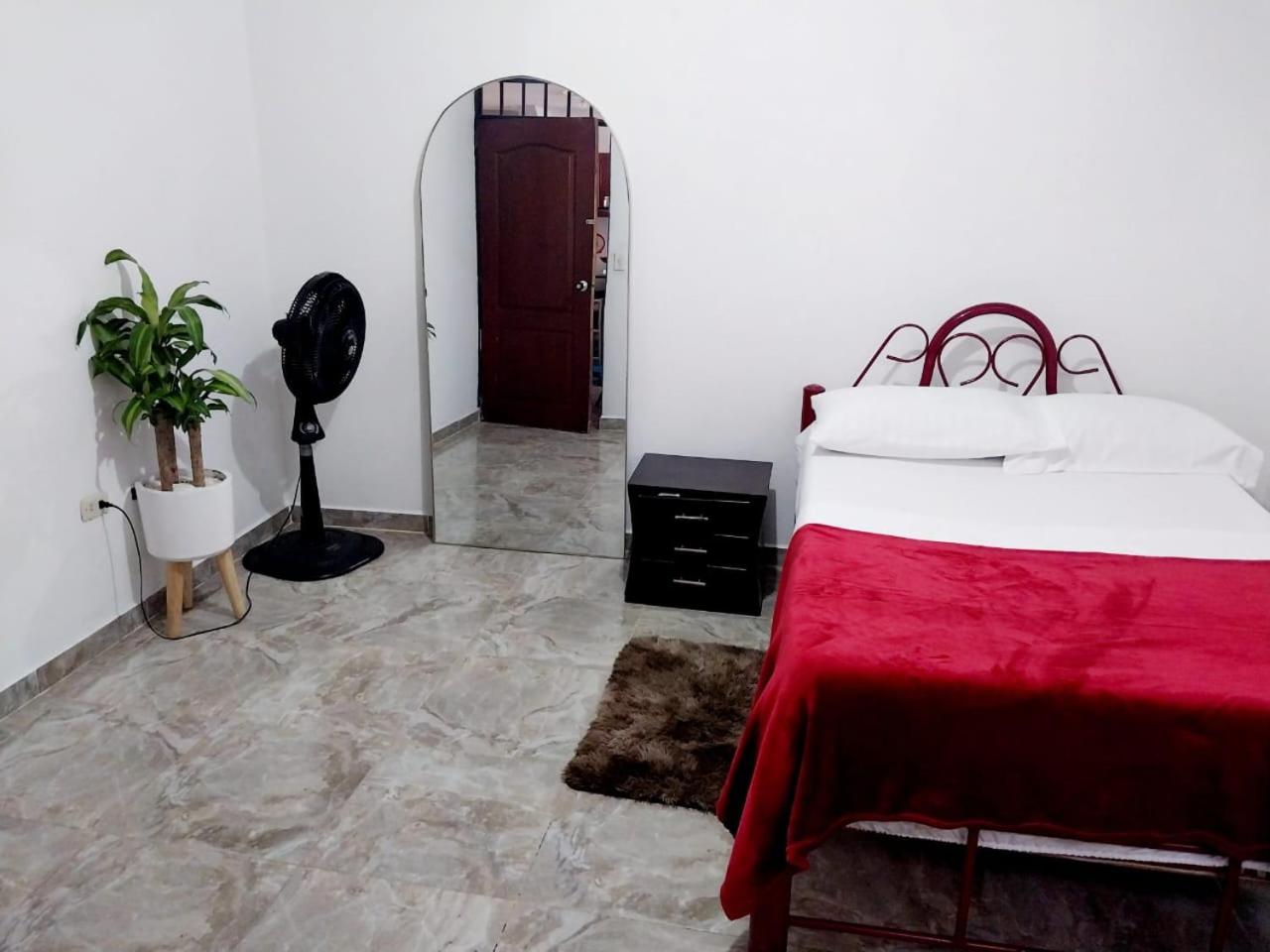 Single Room with Shared Bathroom photo 1