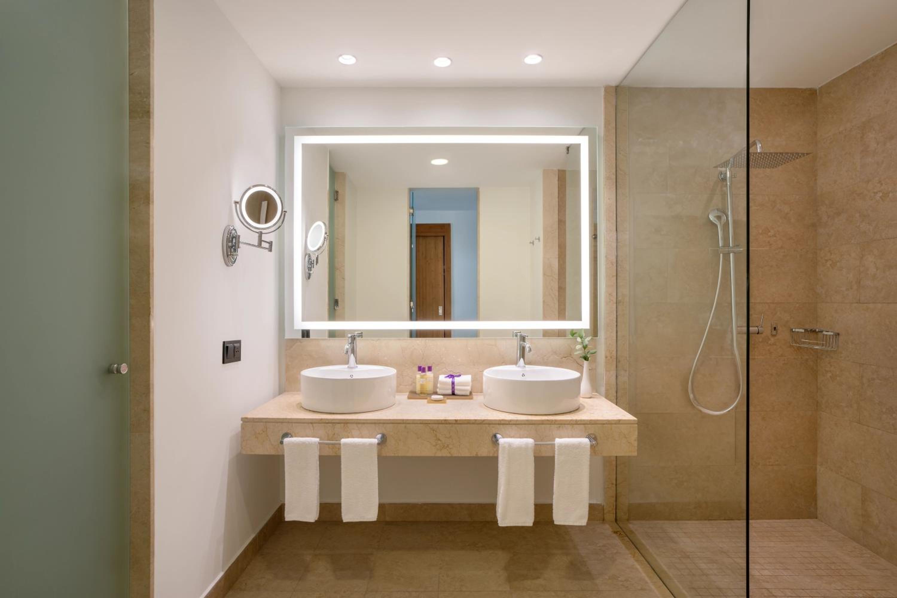 Xhale Club Junior Suite Partial Ocean View