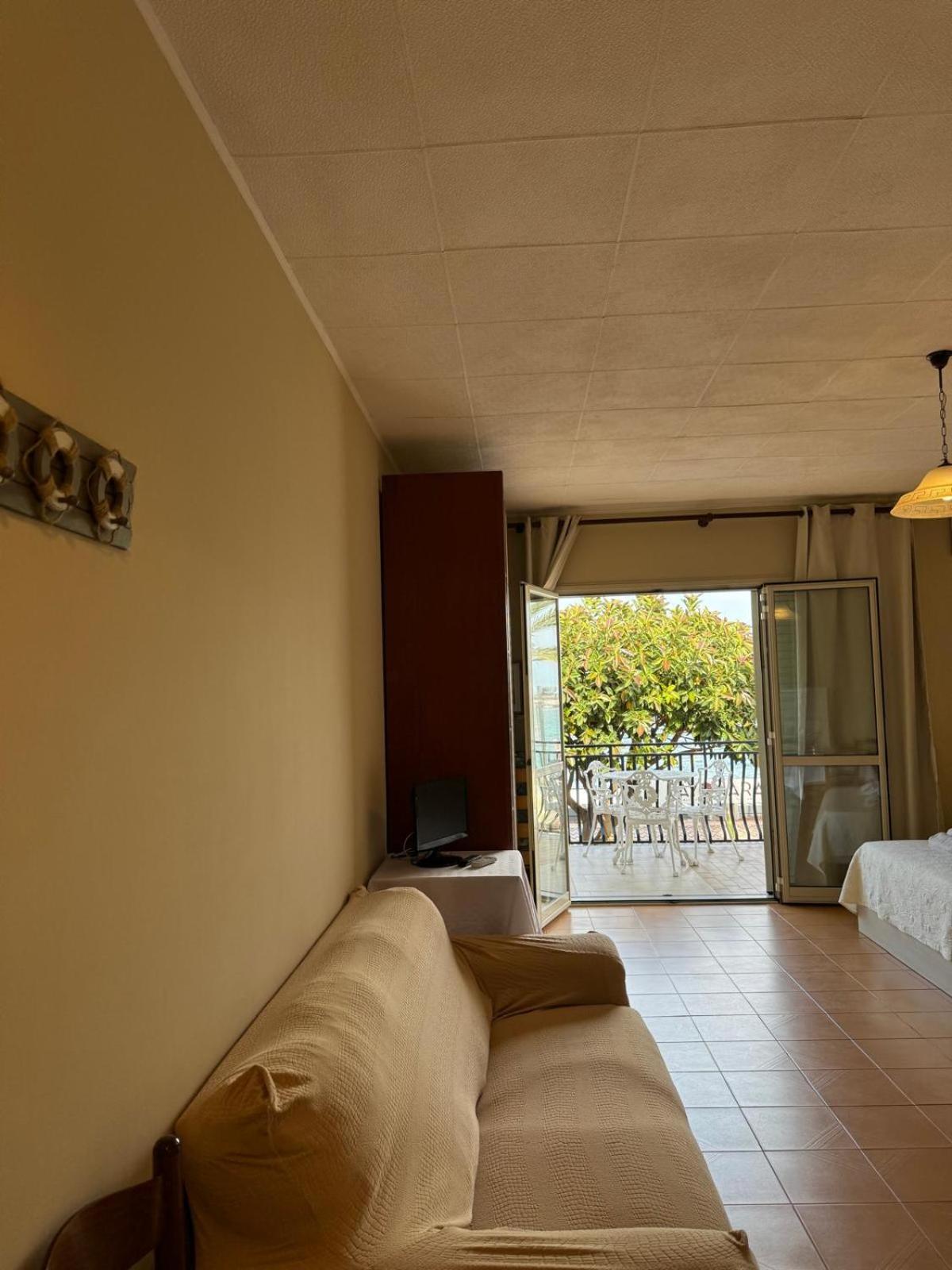 Studio with Sea View
