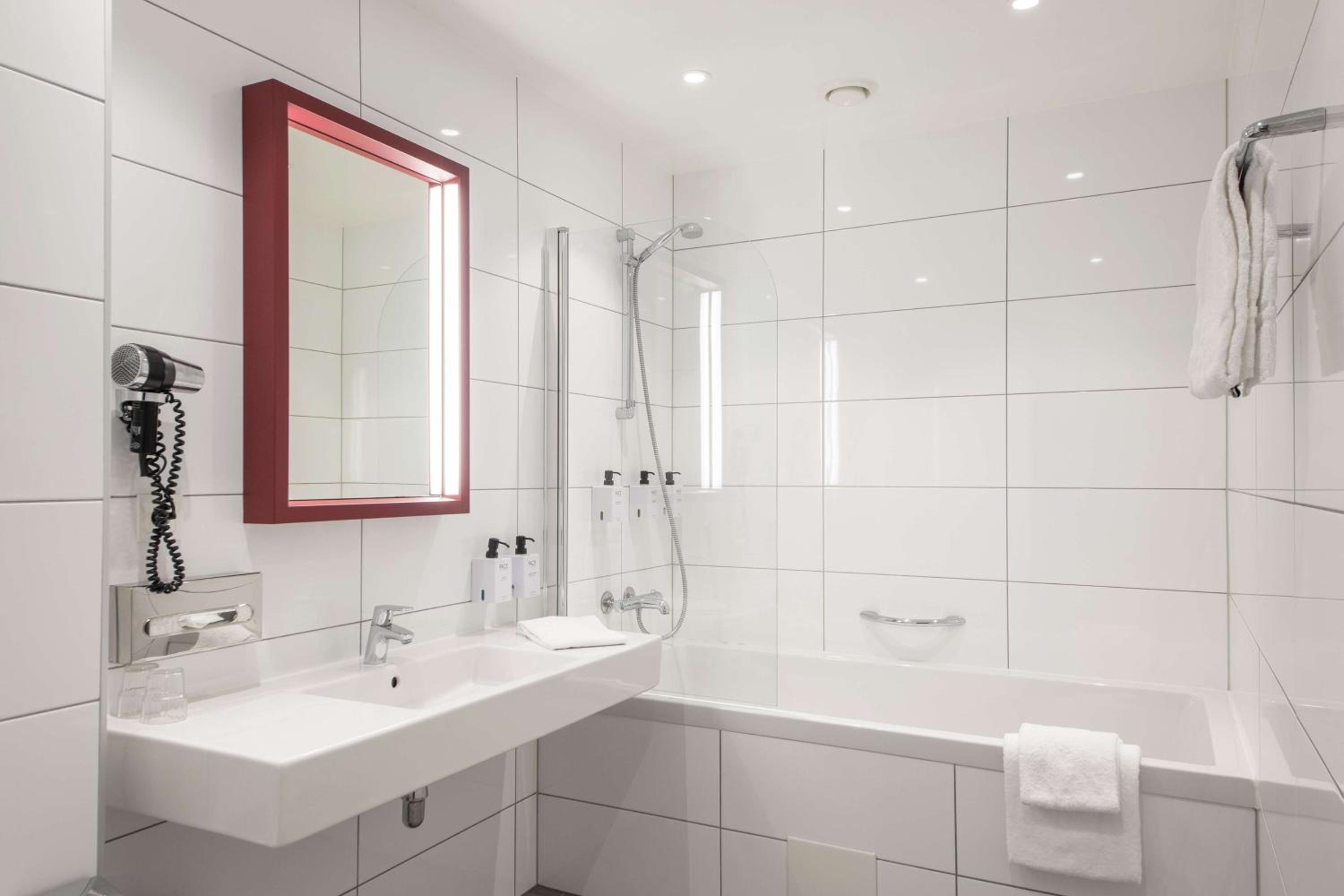 Junior Suite - Photo 2
