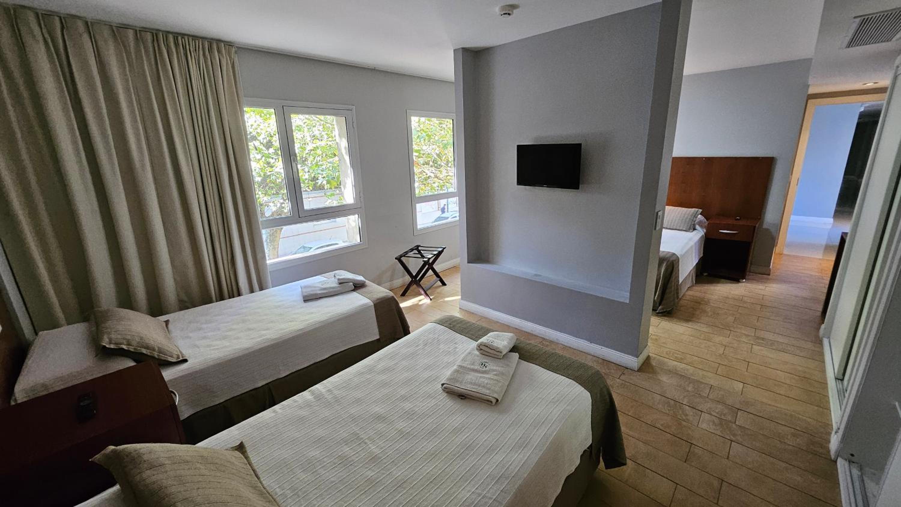 Deluxe Triple Room
