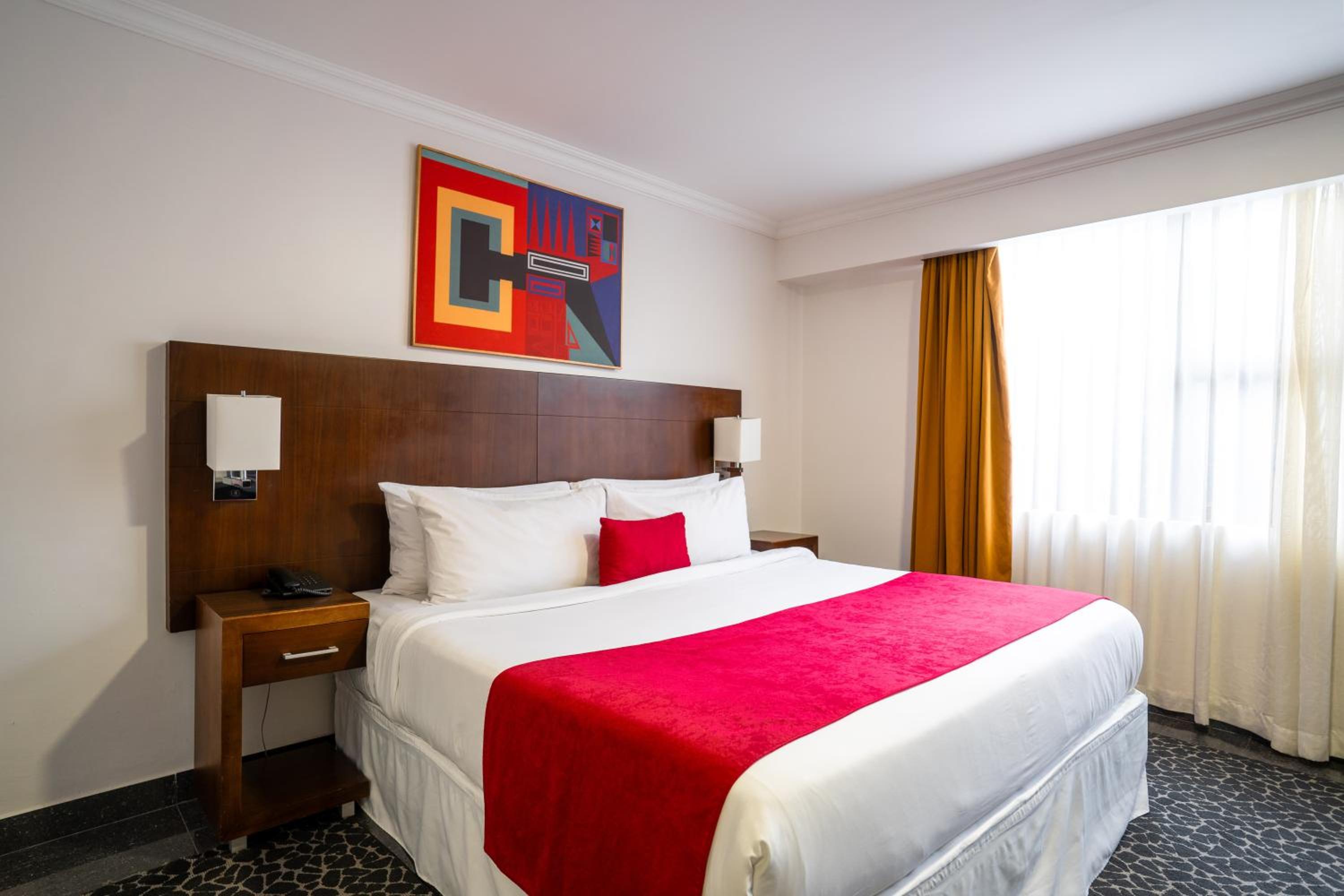 Superior King Room (no view) photo 2