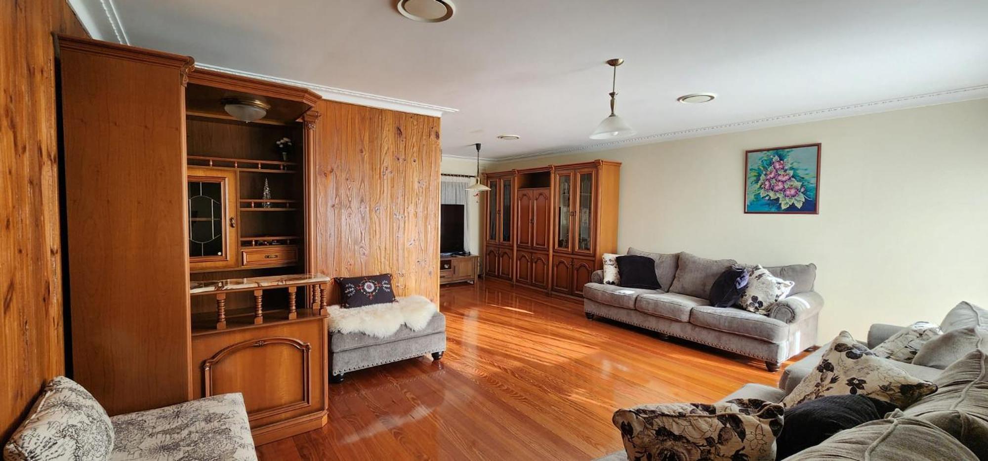 Four-Bedroom House photo 1