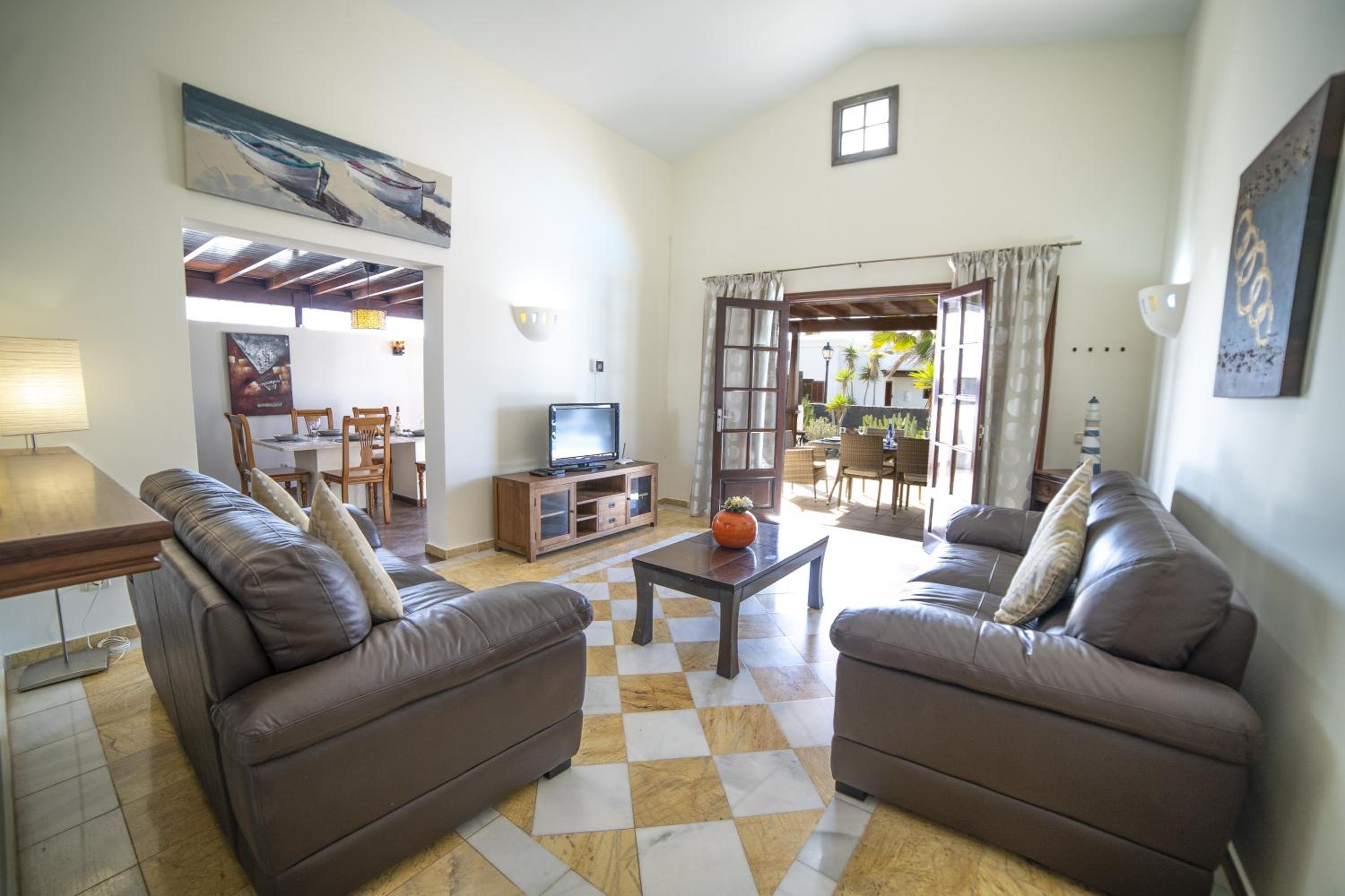 Villa de tres habitaciones con piscina privada