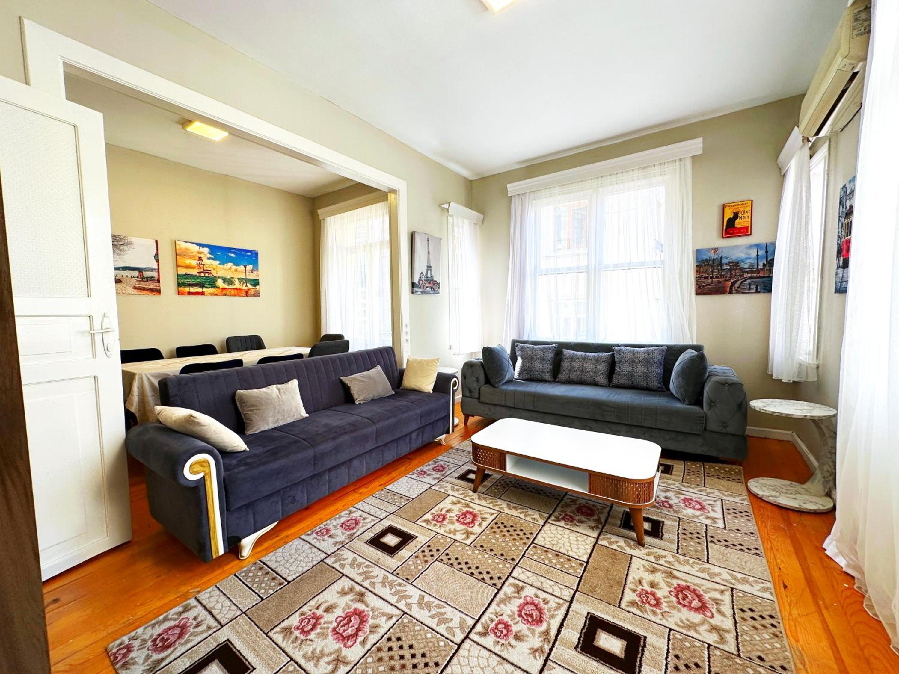Apartment photo 1