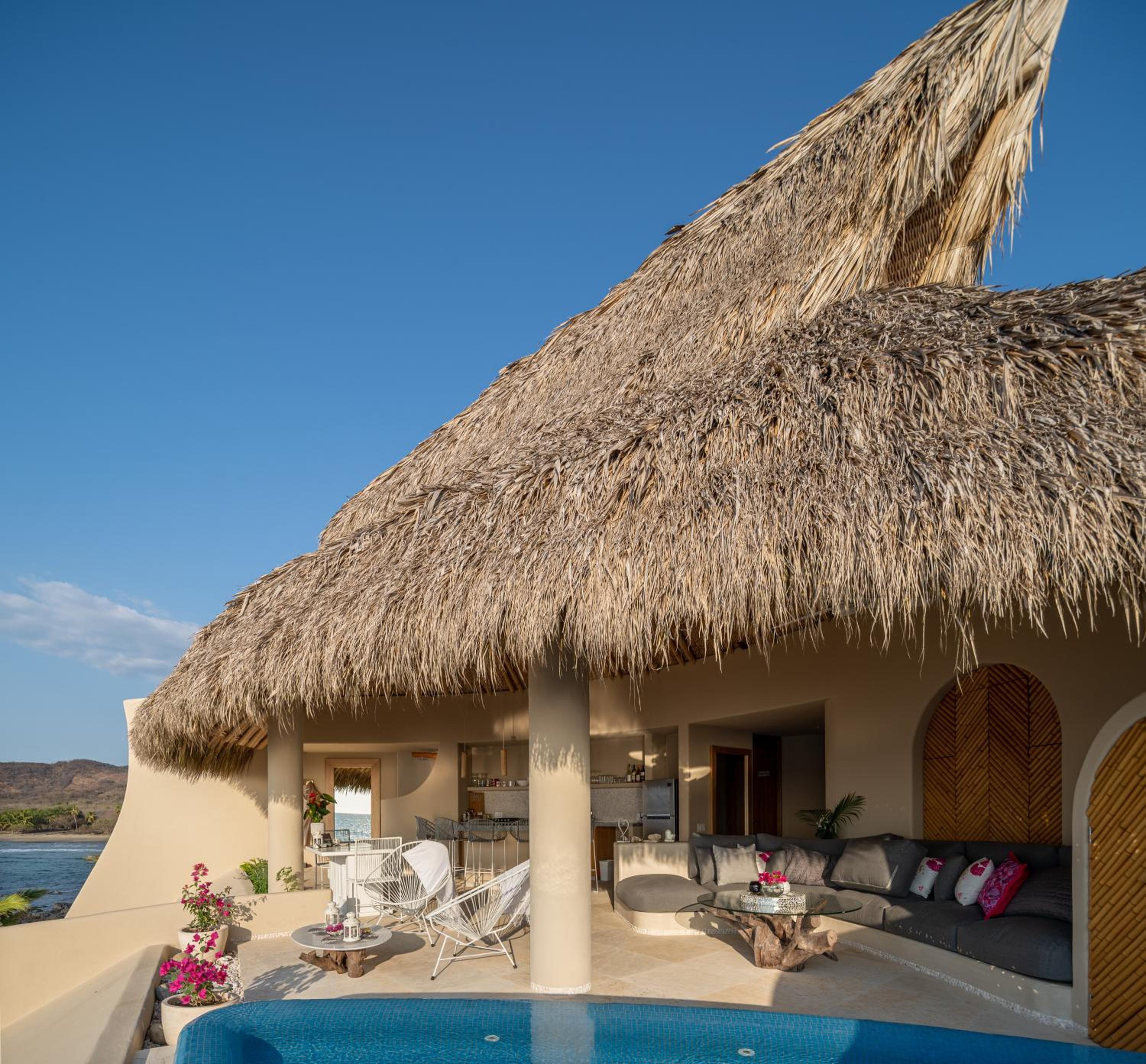 Villa photo 2