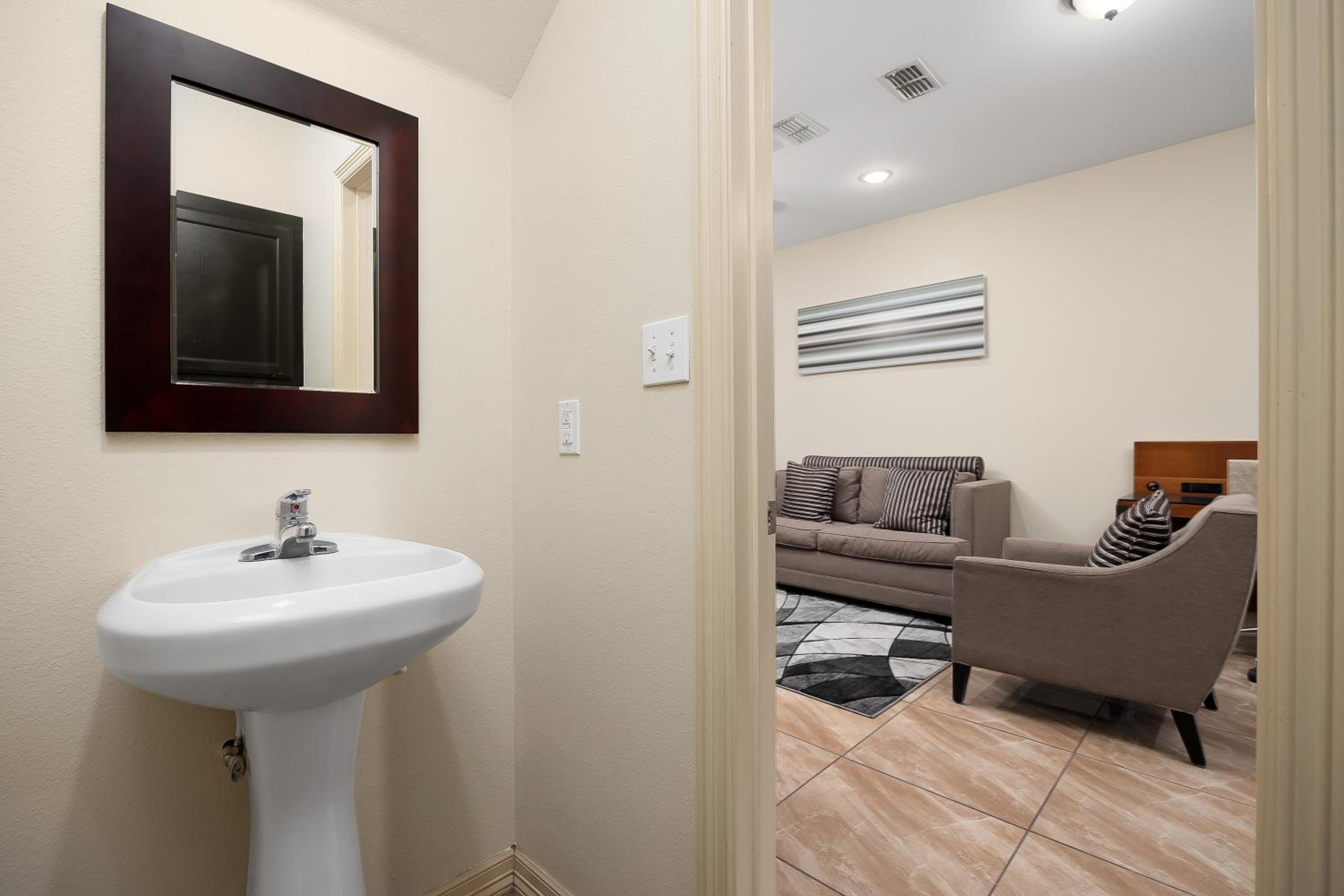 Two-Bedroom Apartment photo 3