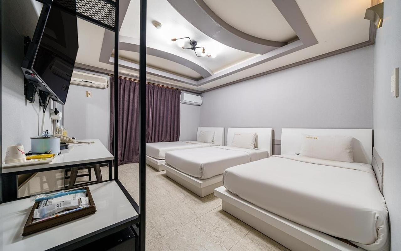 Semi Special Triple Room photo 1
