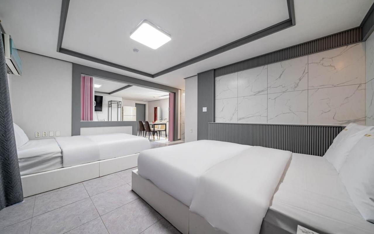 Ocean View Pension Room - Photo 6
