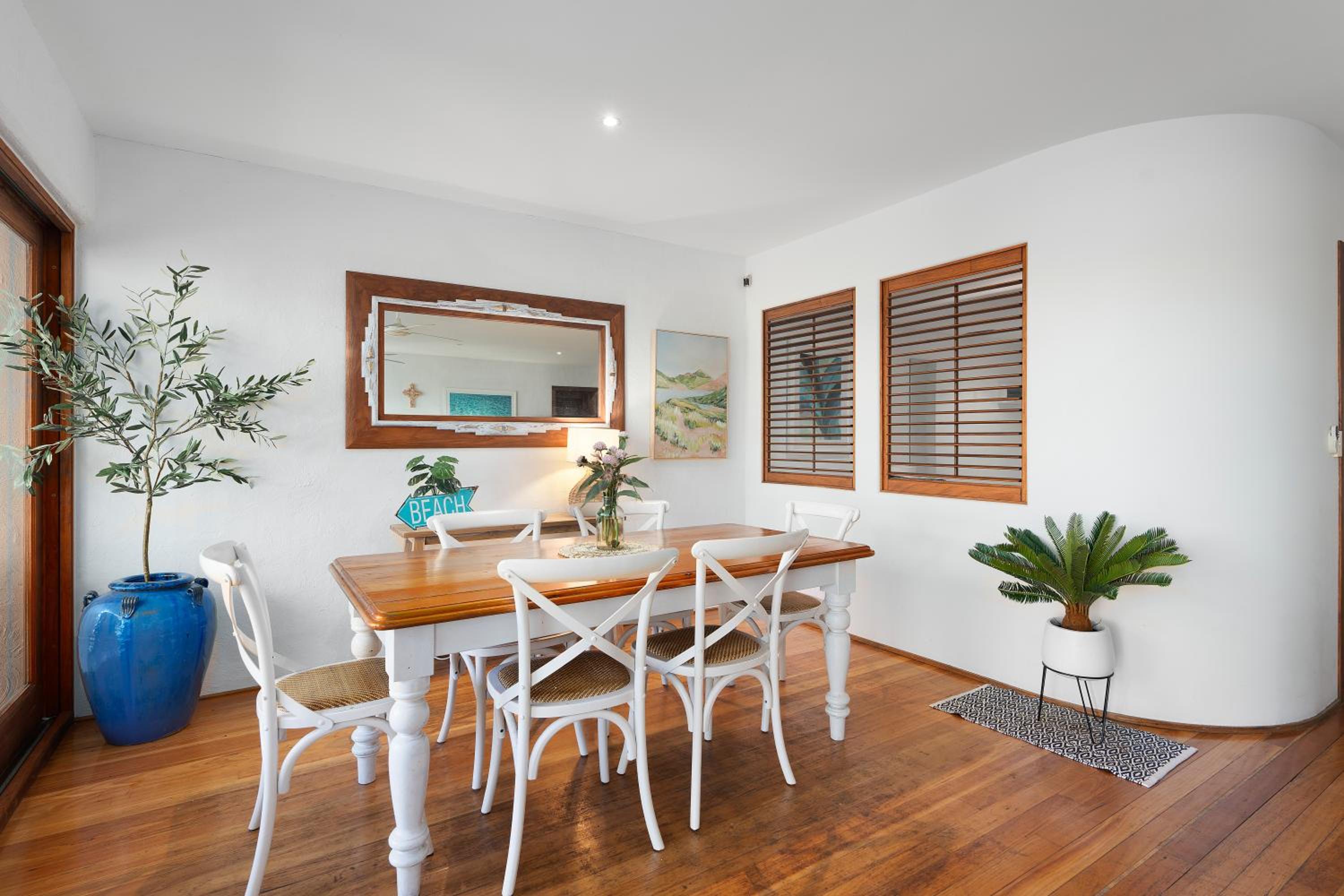 Two-Bedroom Apartment with Partial Ocean View photo 2