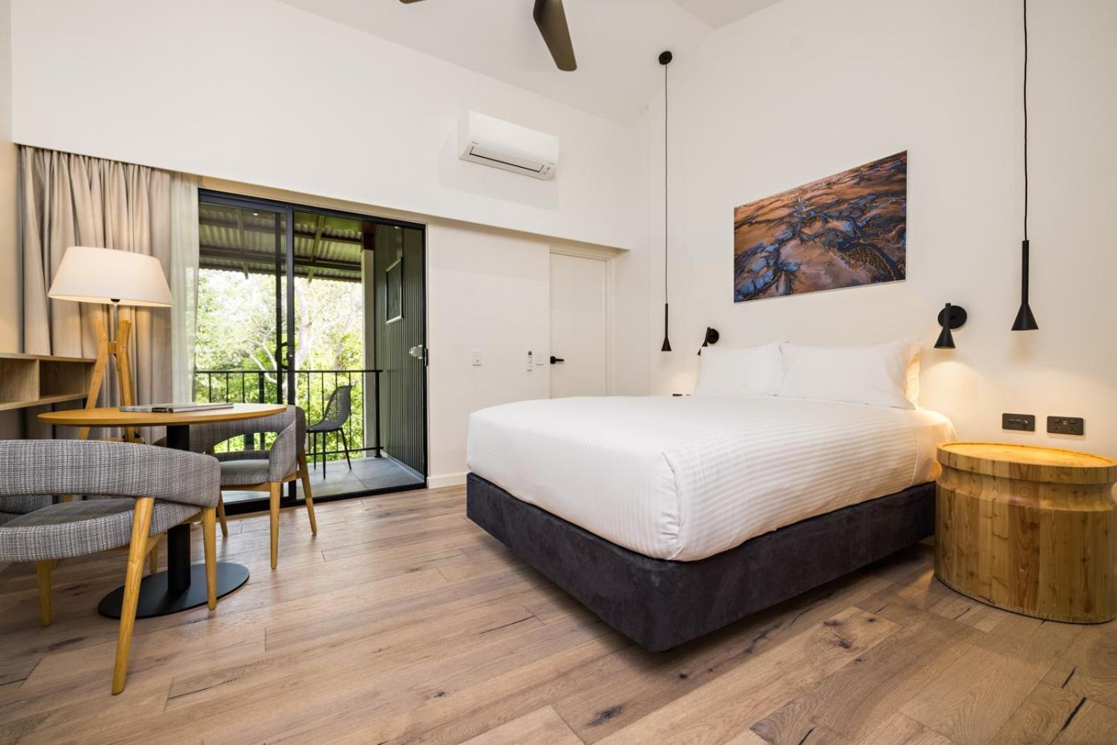 Deluxe Queen Room - Photo 1