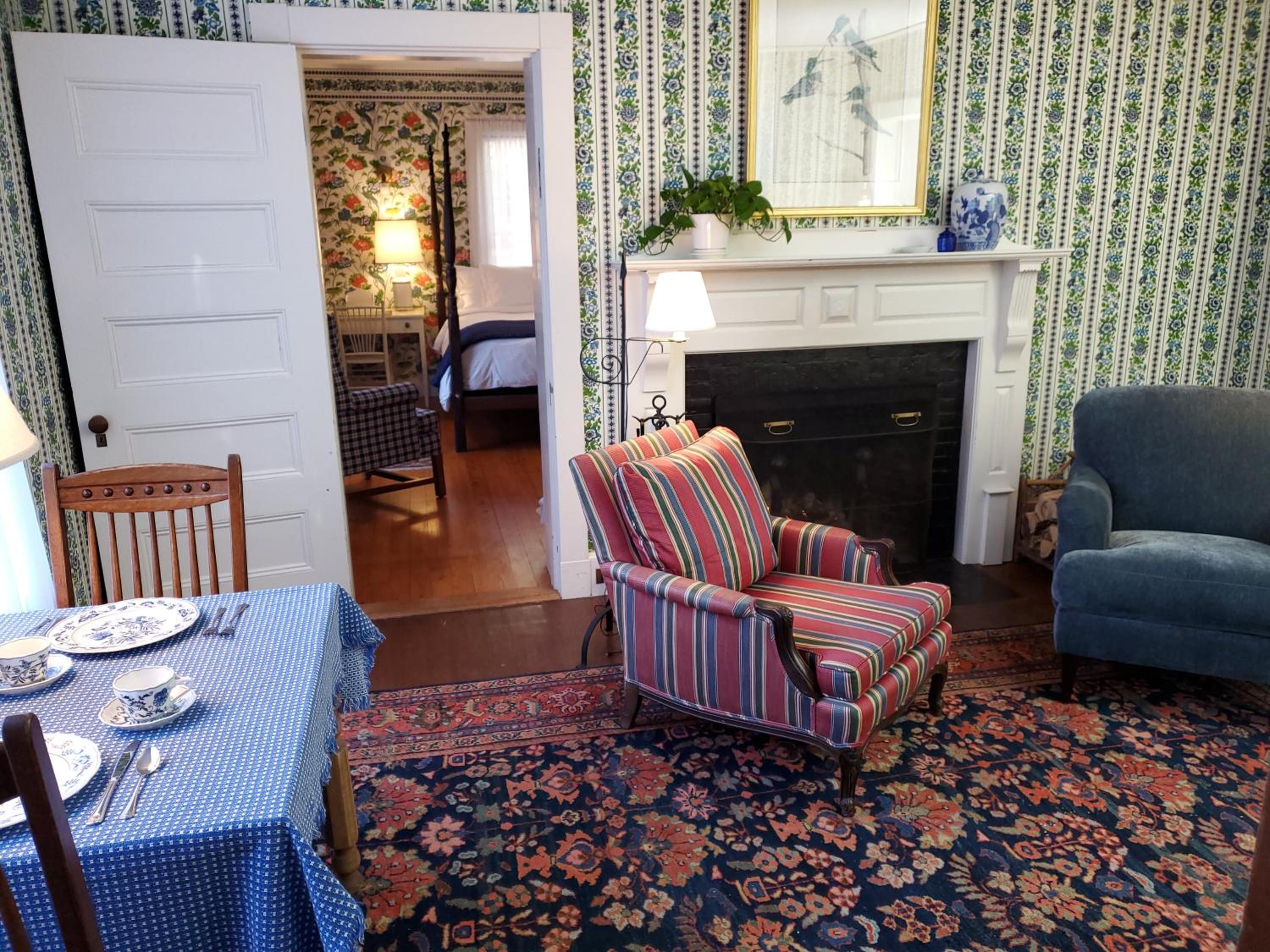 Deluxe King Suite
