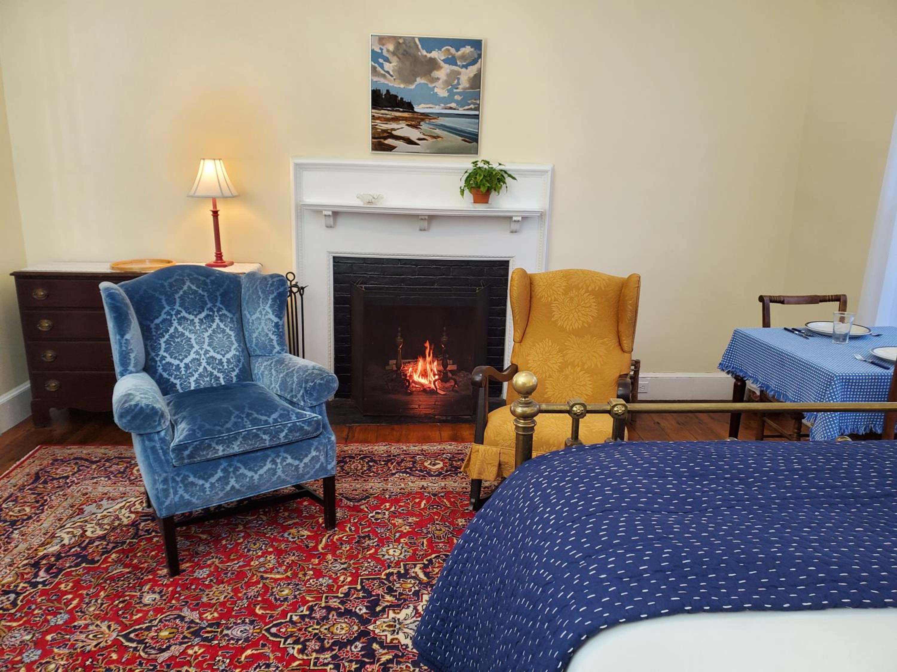 Deluxe Queen Room