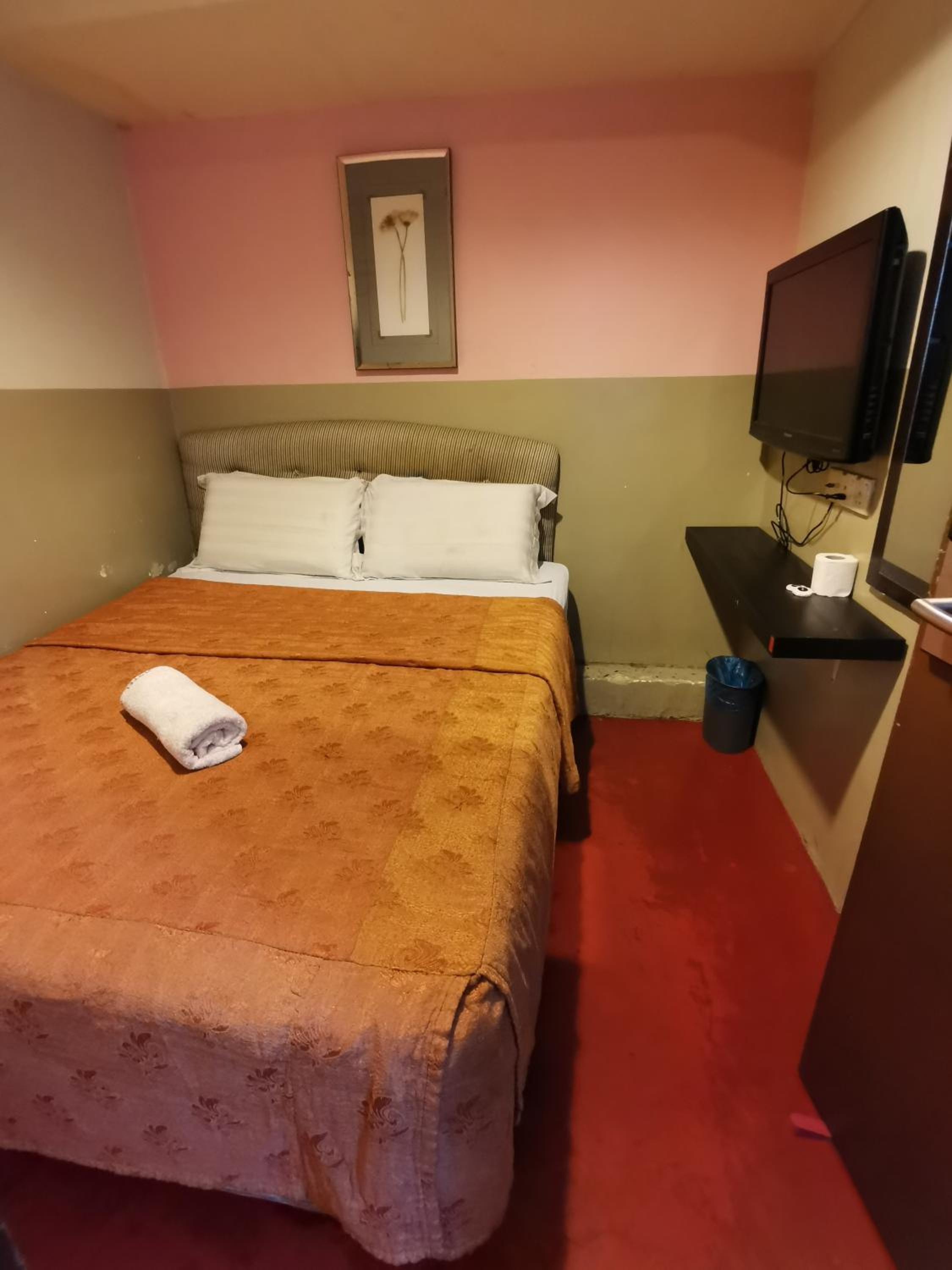 Deluxe Room - Photo 1