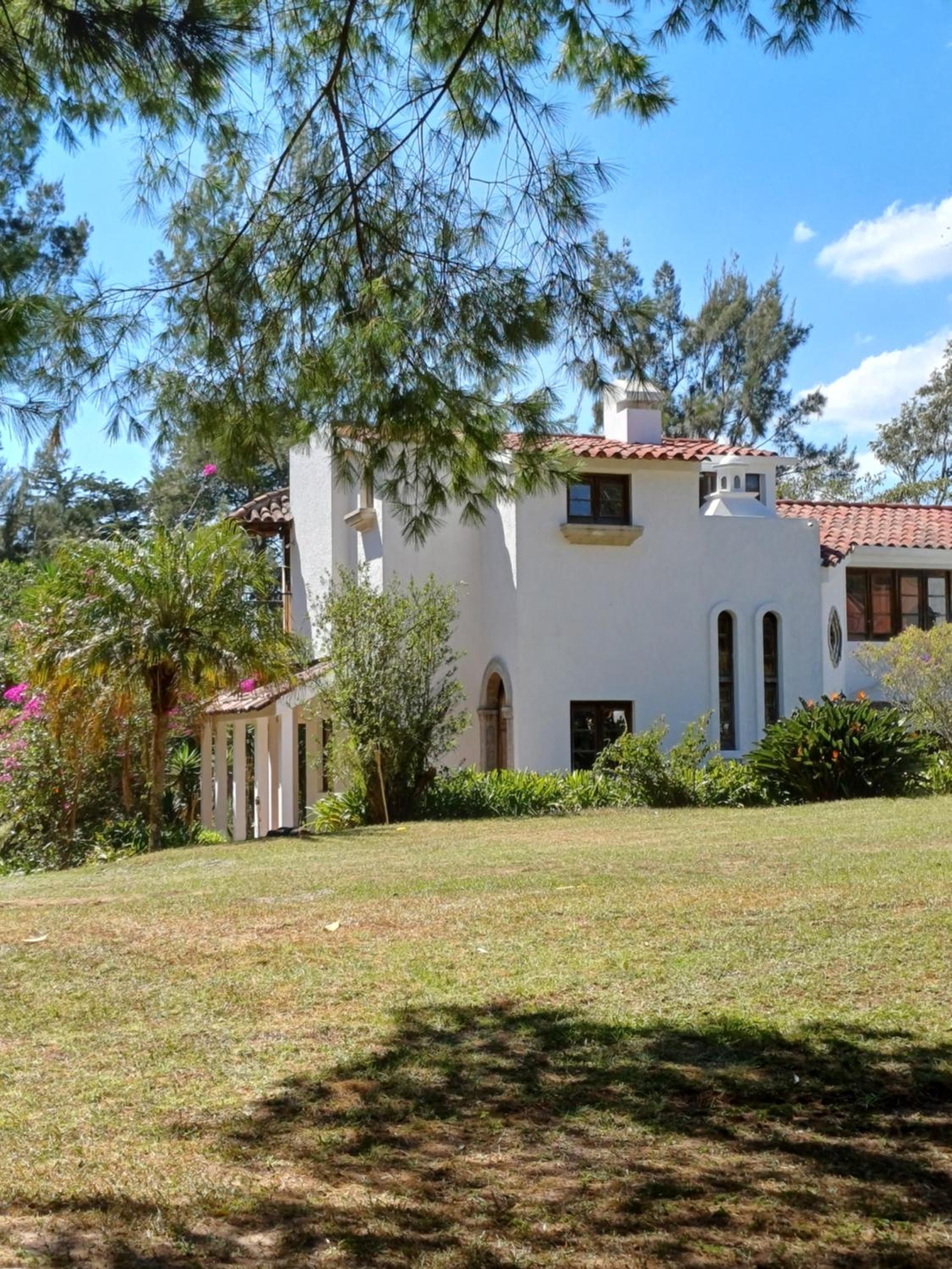 Three-Bedroom Chalet photo 1