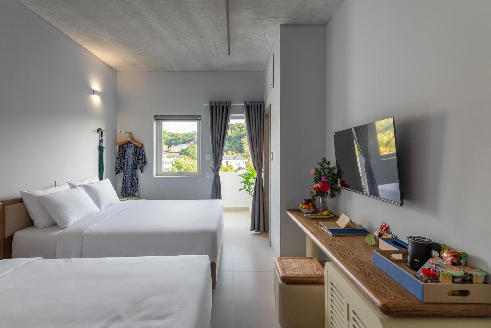 Superior Triple Room With Balcony - Photo 13