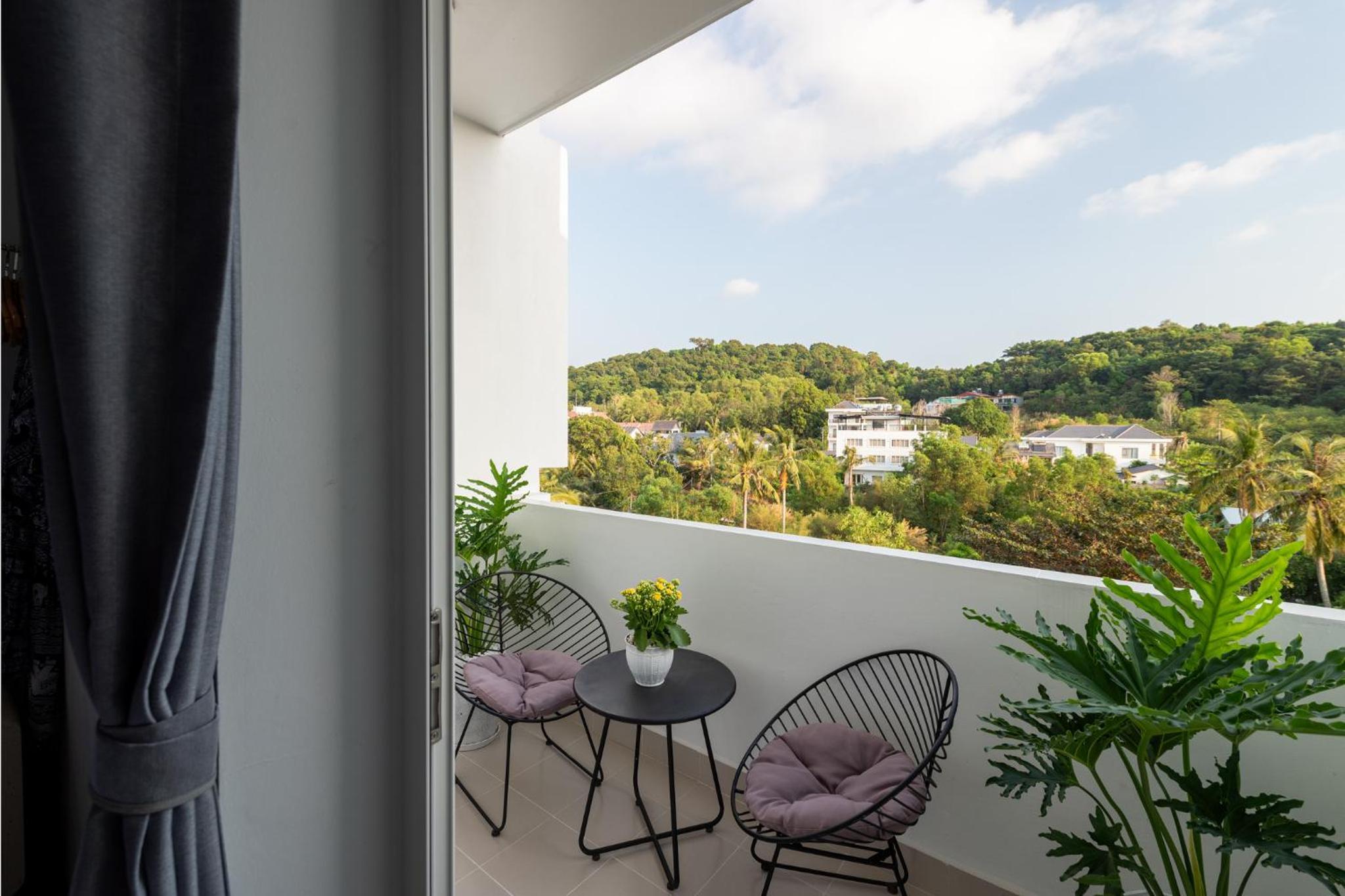 Superior Triple Room With Balcony - Photo 12