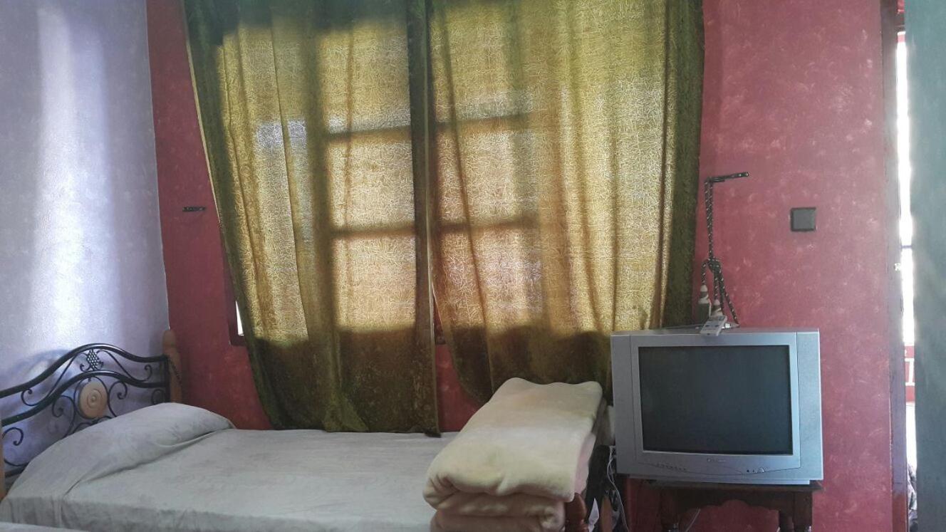 Single Room with Private External Bathroom