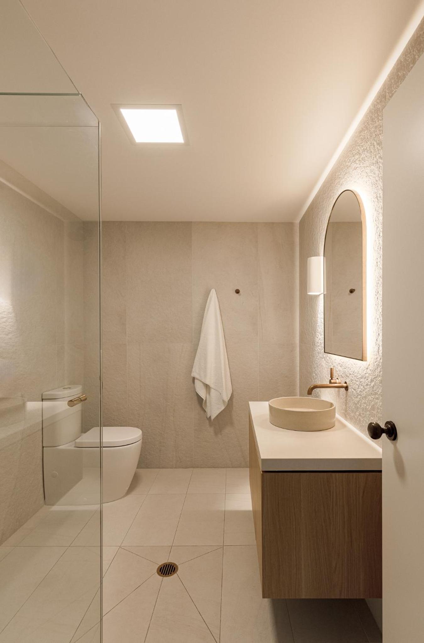 One-Bedroom Apartment - Photo 7