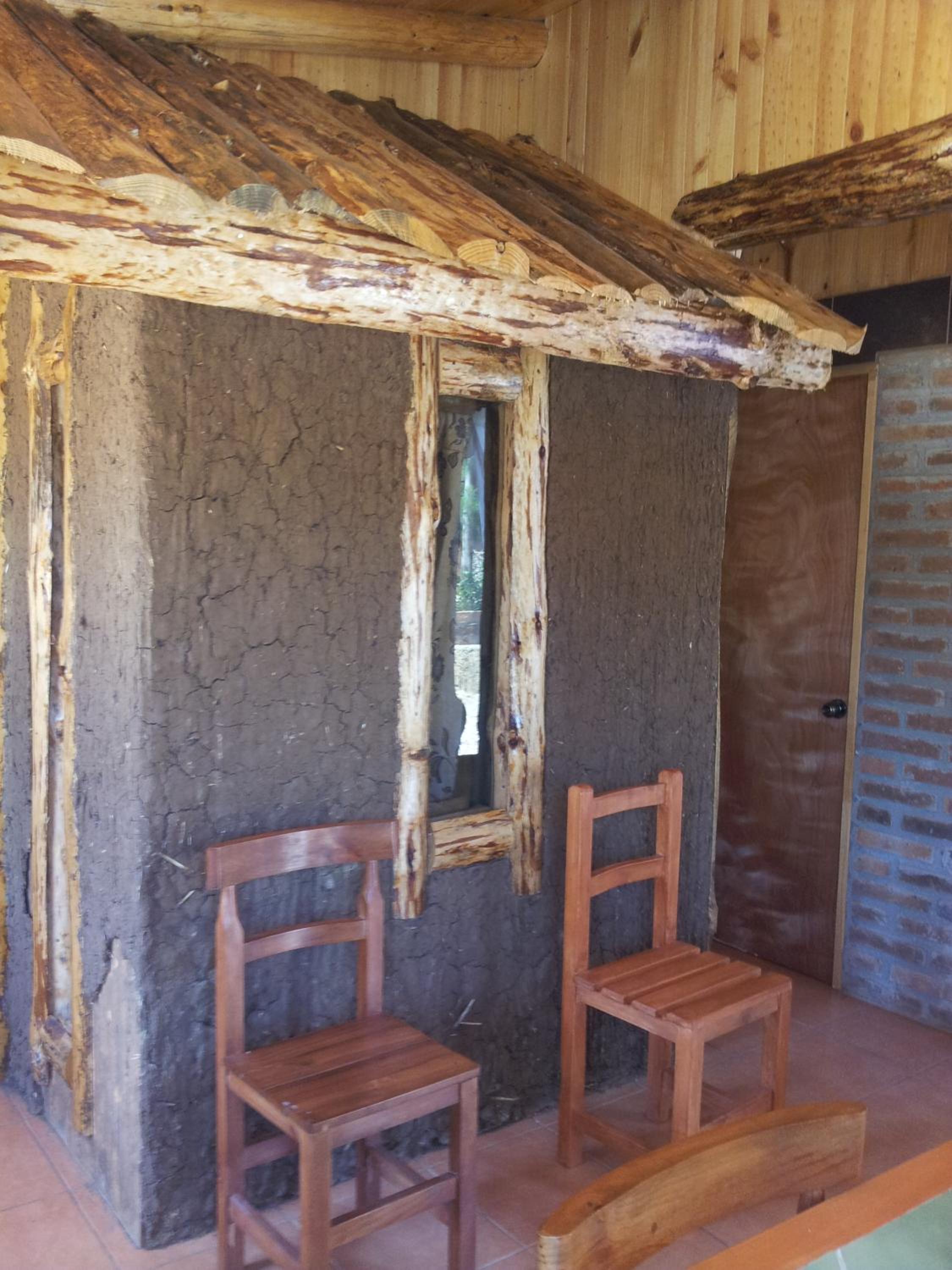 Four-Bedroom Cabin photo 2
