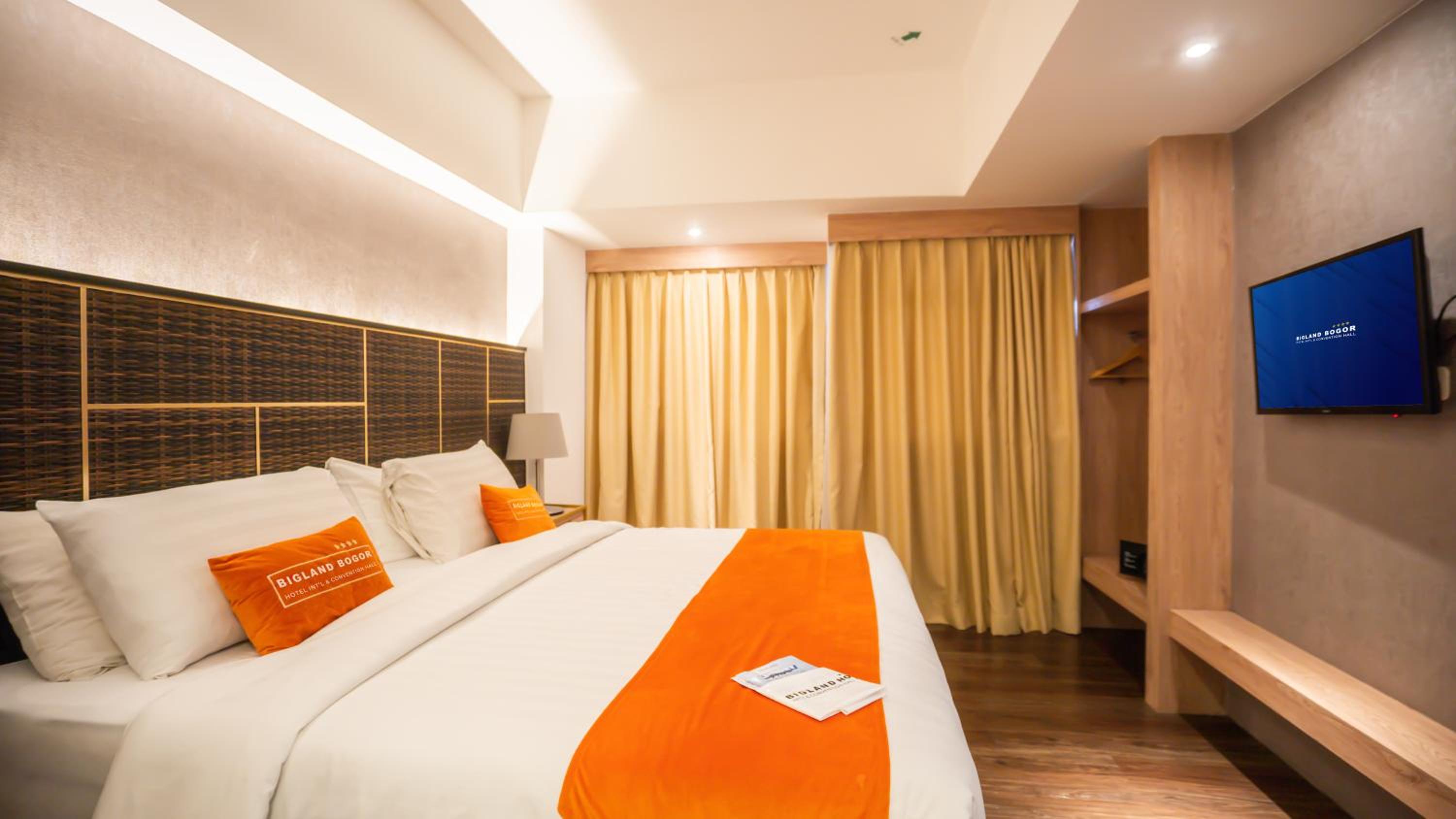 Suite with Balcony - Photo 15