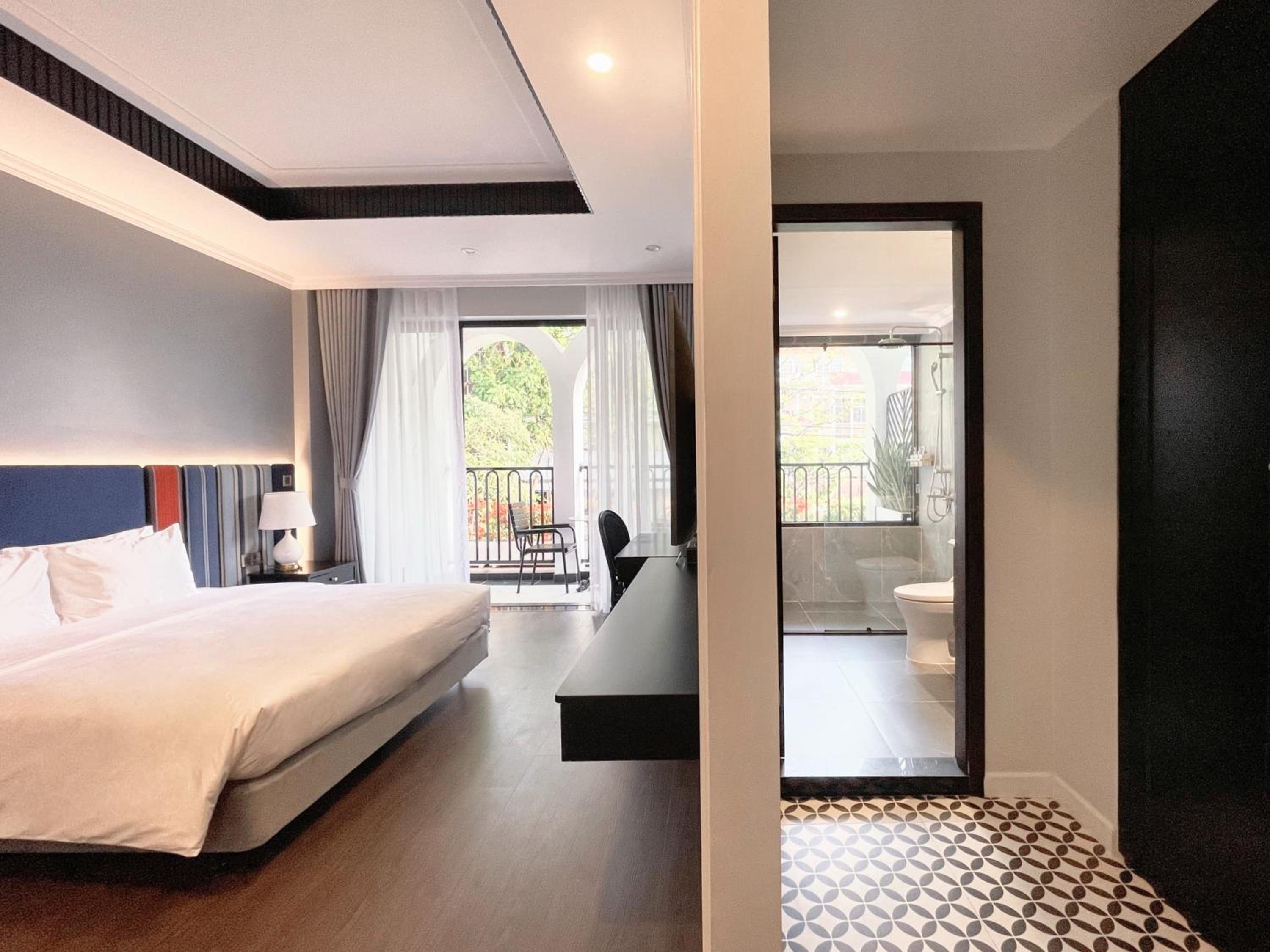 Suite With City View photo 2