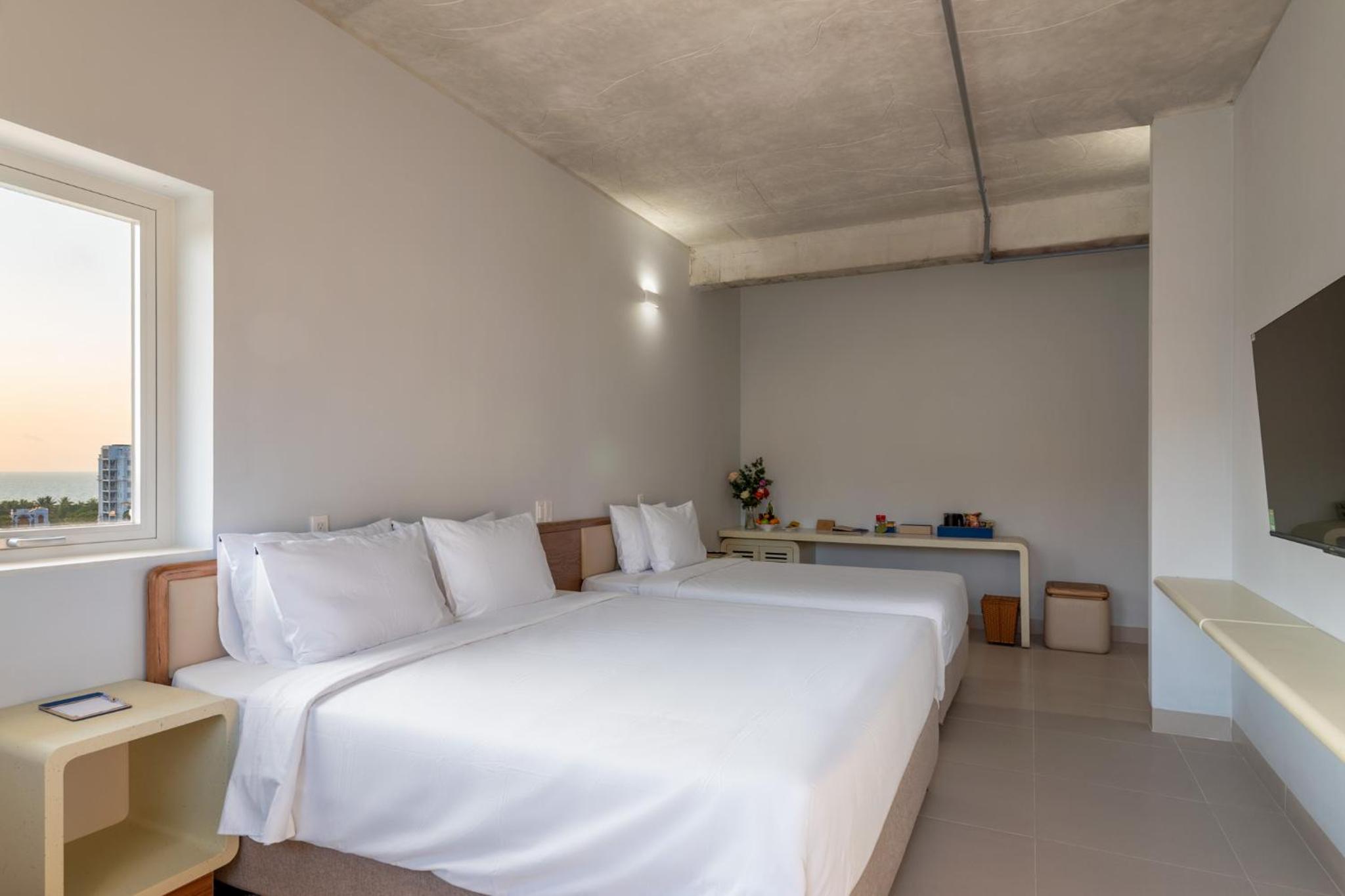 Deluxe Triple Room With Balcony - Photo 3