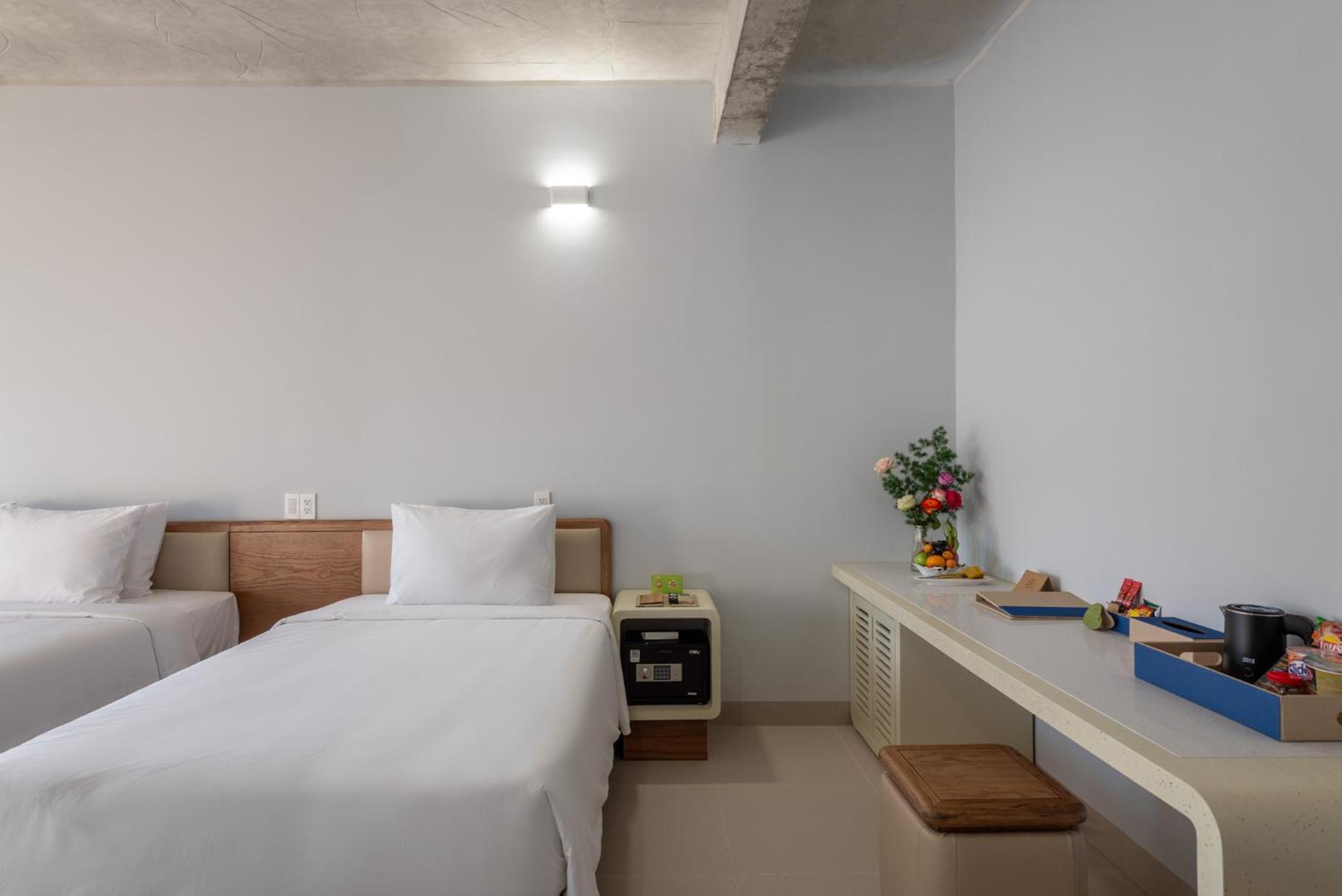 Deluxe Triple Room With Balcony - Photo 4