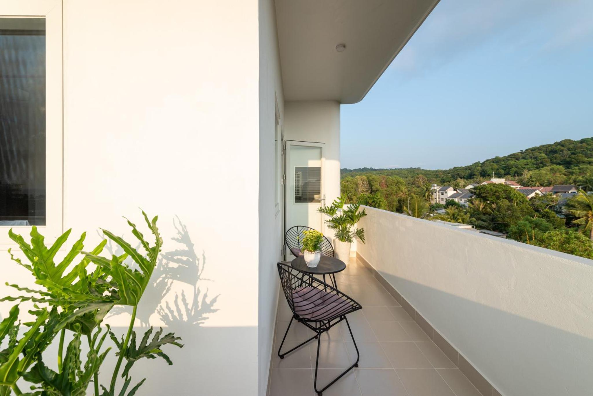 Deluxe Triple Room With Balcony - Photo 10
