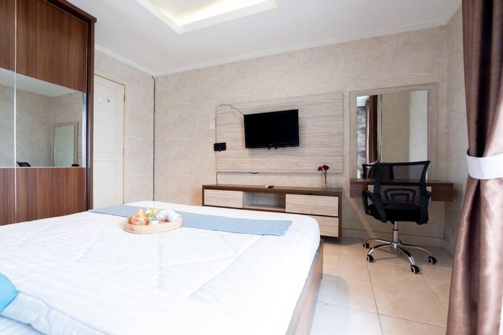 One-Bedroom Apartment - Photo 6