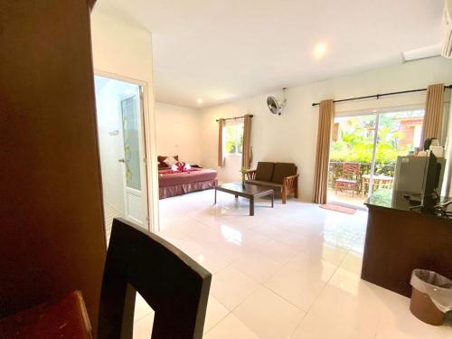 Standard Double Room - Photo 3