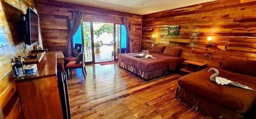 Triple Room with Sea View - Photo 27