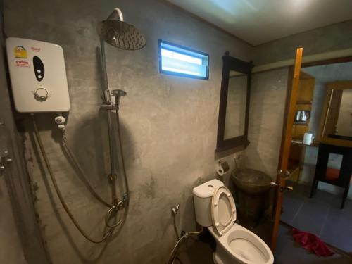 Standard Double Room - Photo 7