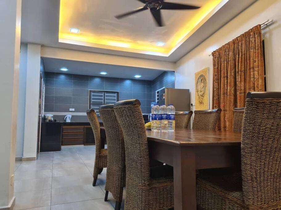Villa photo 3