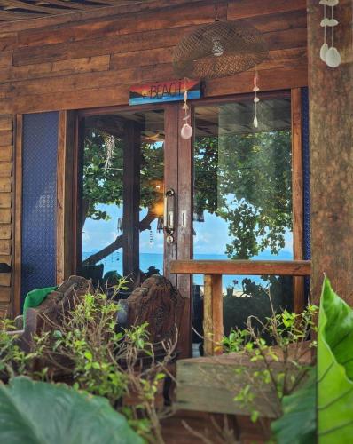 Triple Room with Sea View - Photo 32