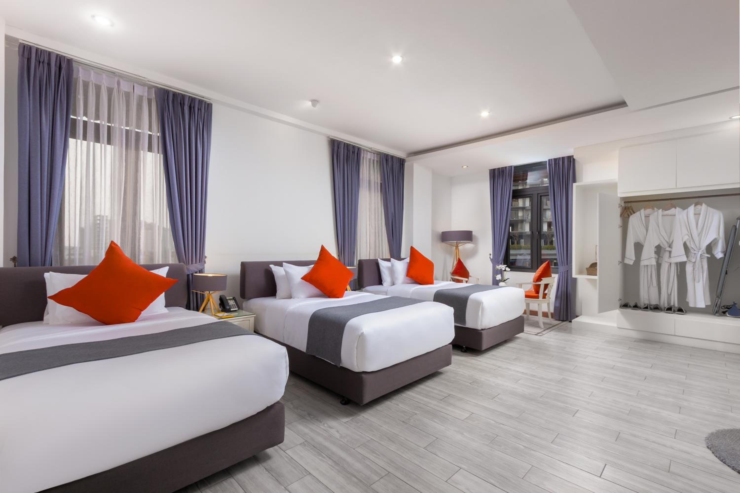 Suite with Balcony