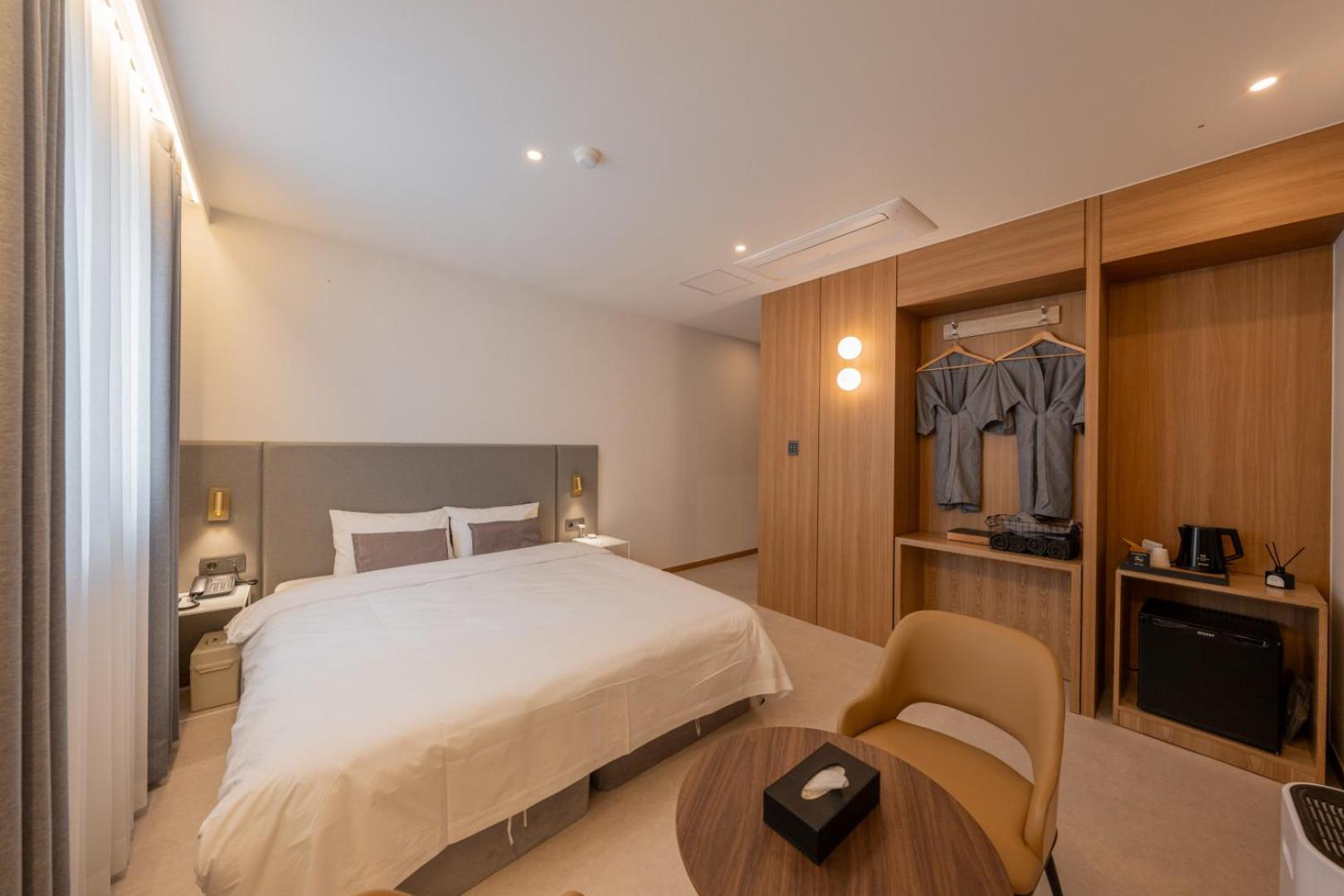Terrace Room - Photo 4