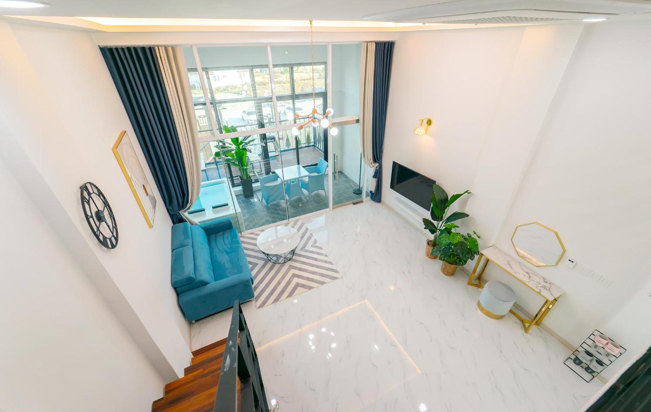 King Room with Pool View - Photo 3