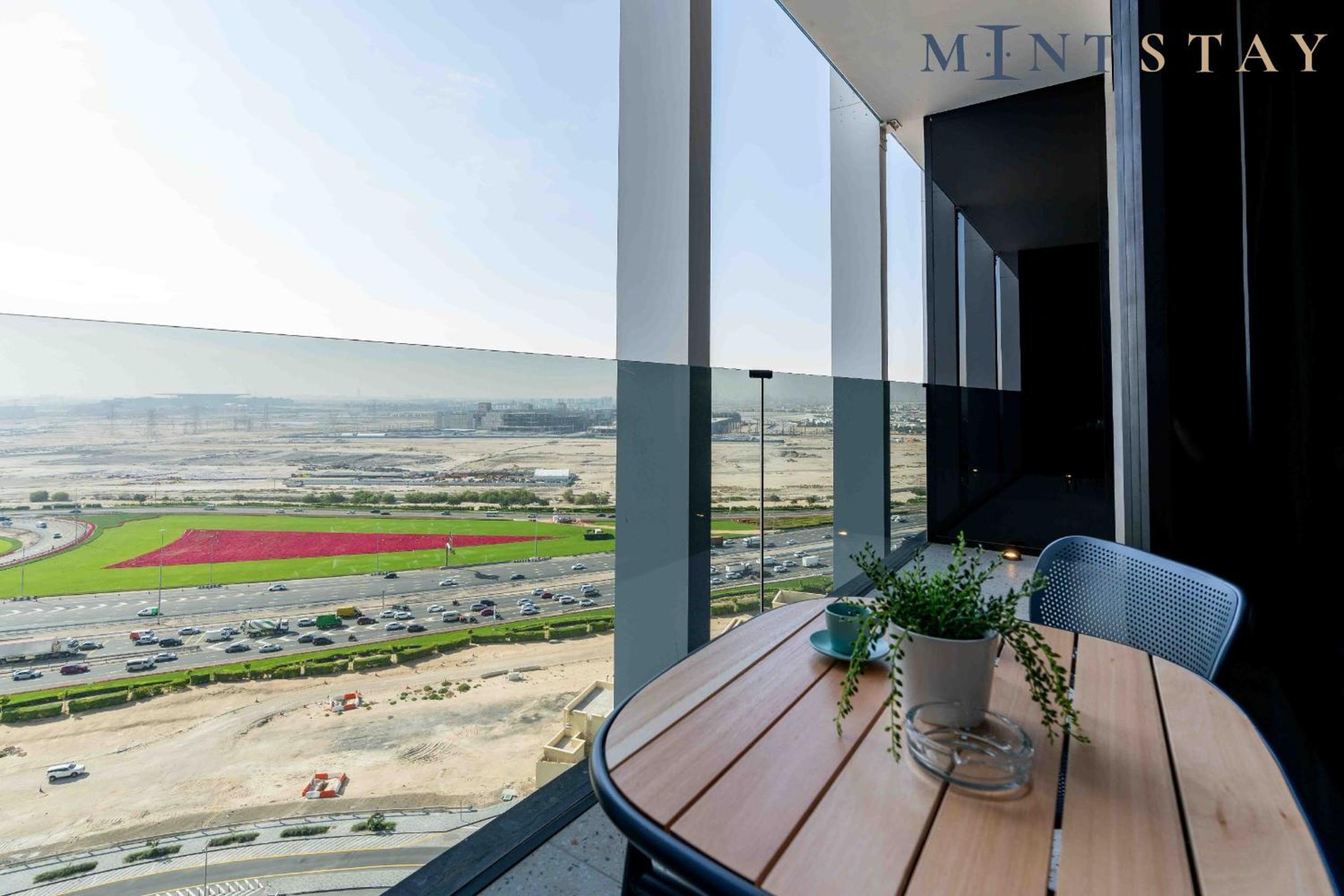 Studio with Balcony photo 2