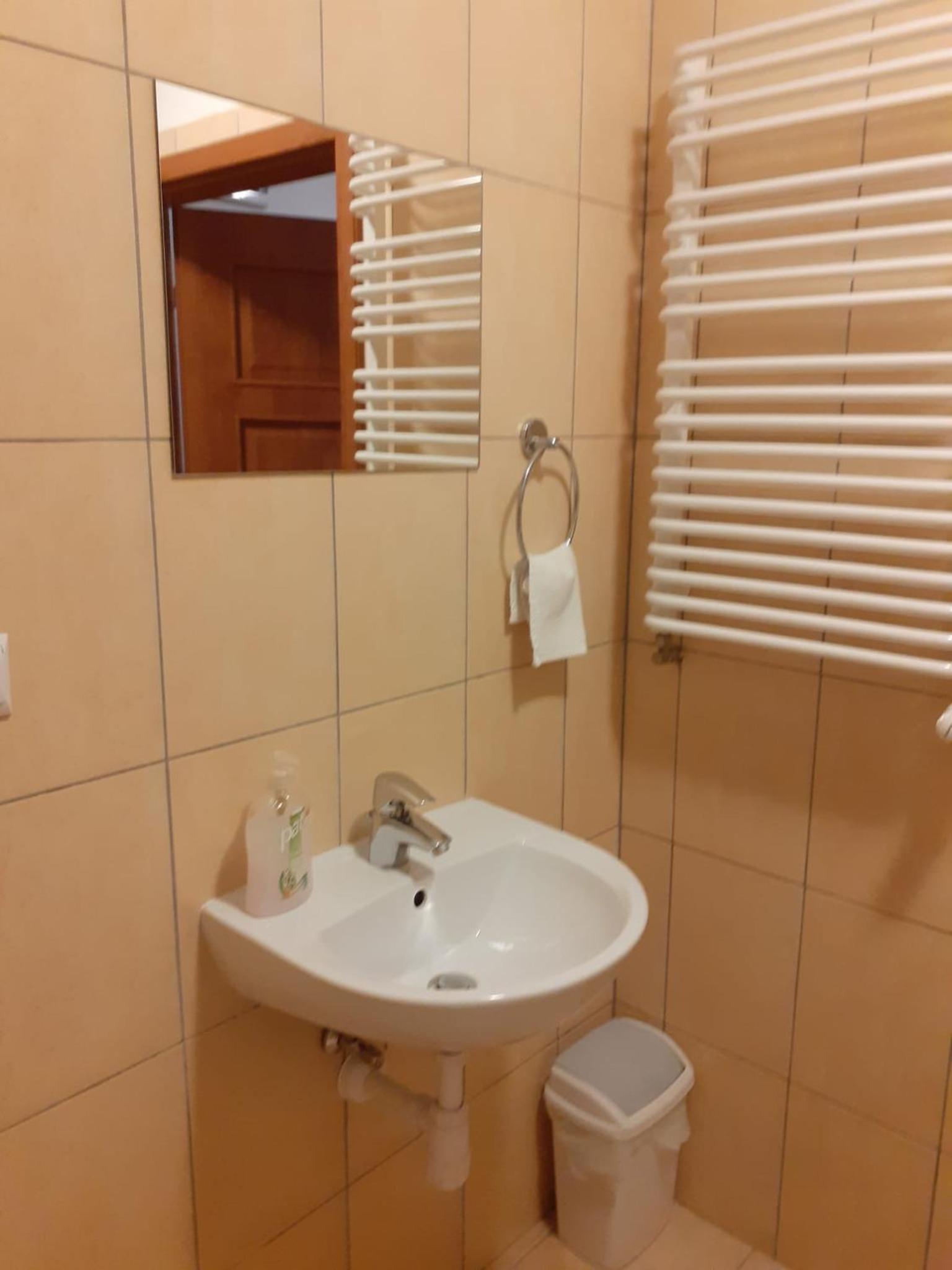 Triple Room with Private Bathroom photo 2