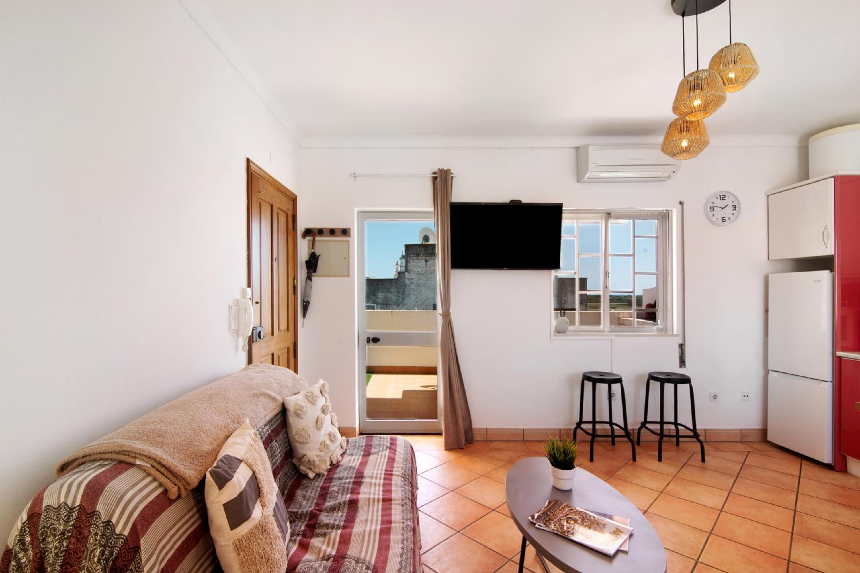 Superior One-Bedroom Apartment with Balcony photo 3