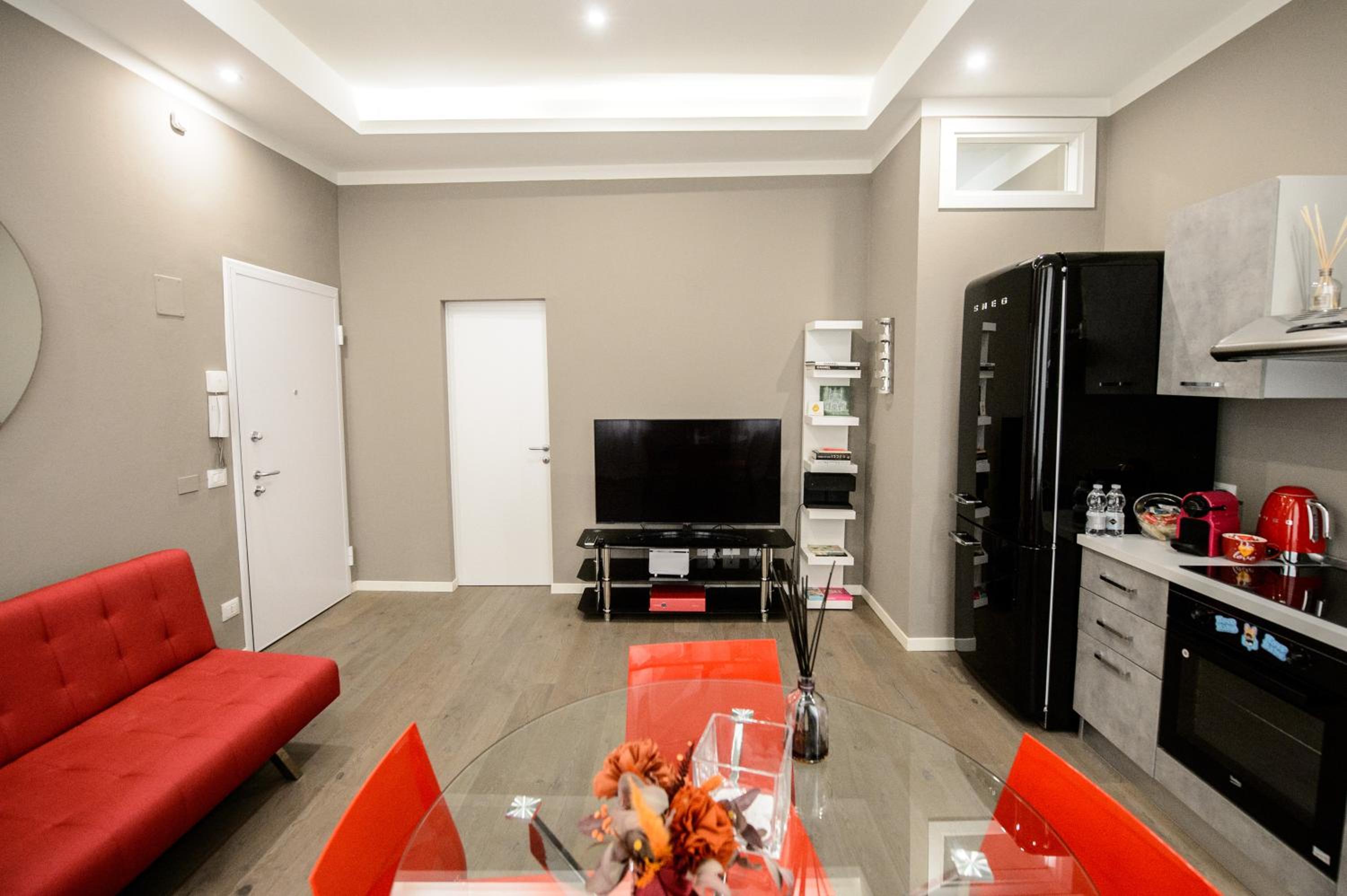 One-Bedroom Apartment