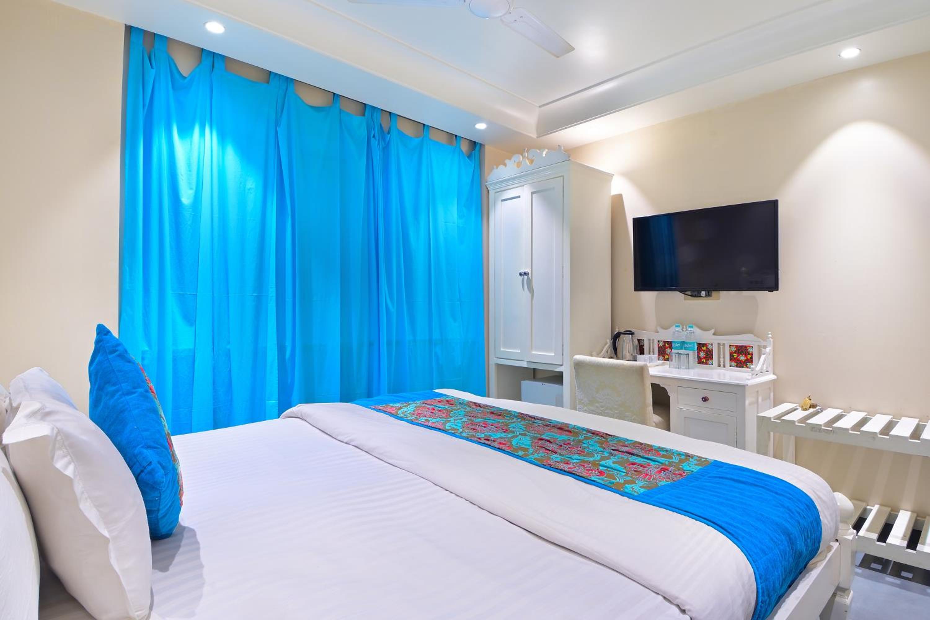 Heritage Boutique Room - Photo 40