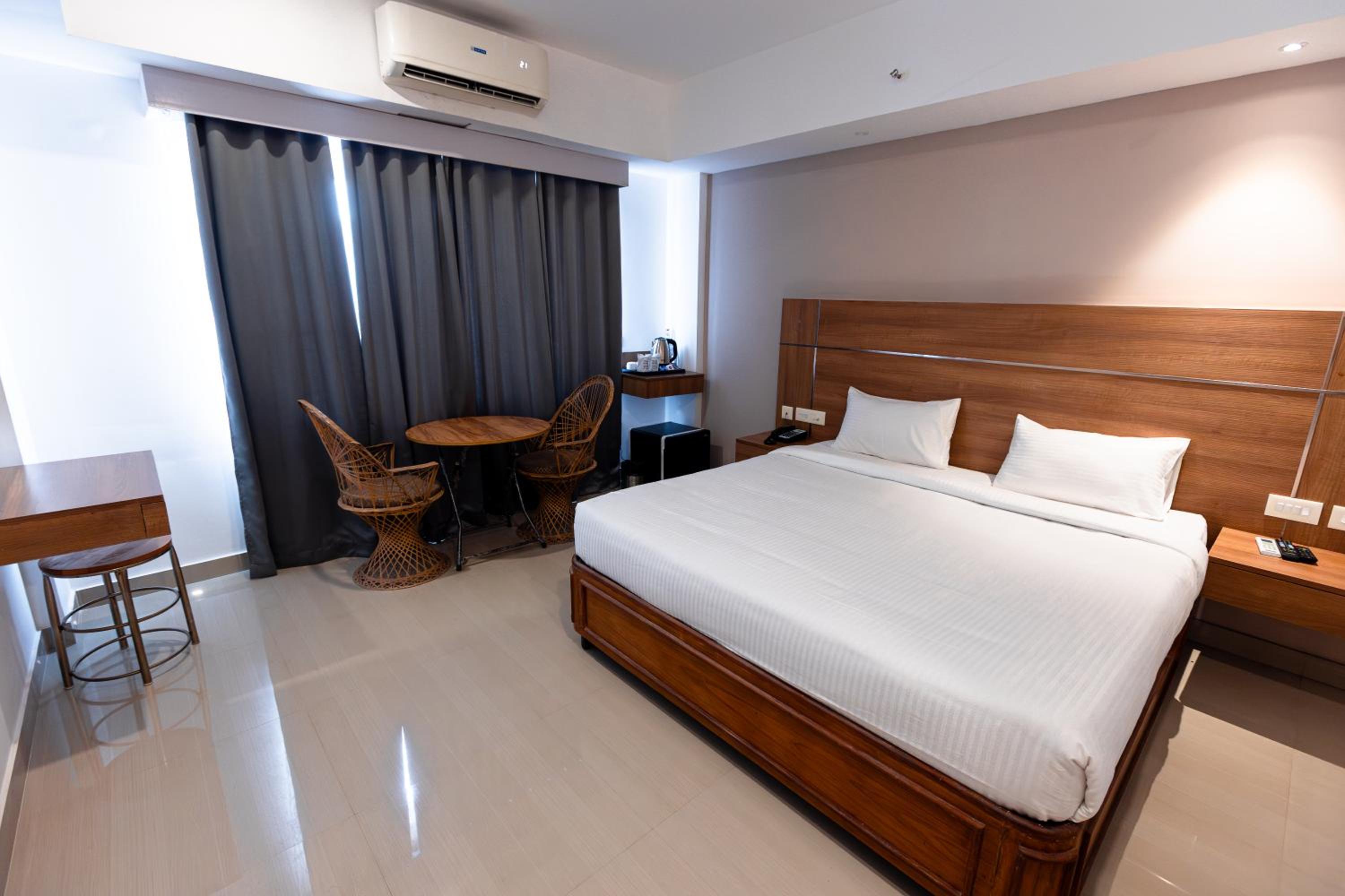 Deluxe Double Room - Photo 7