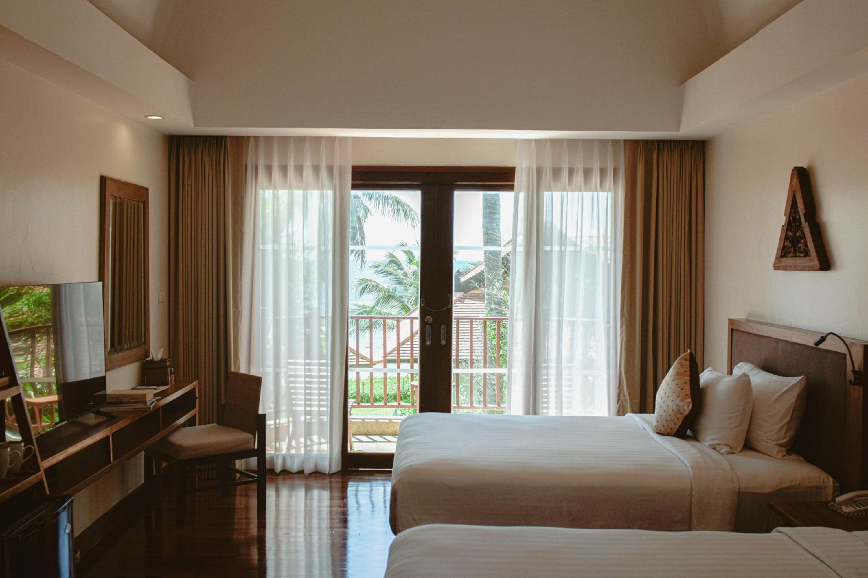 Tropical Room - Photo 1