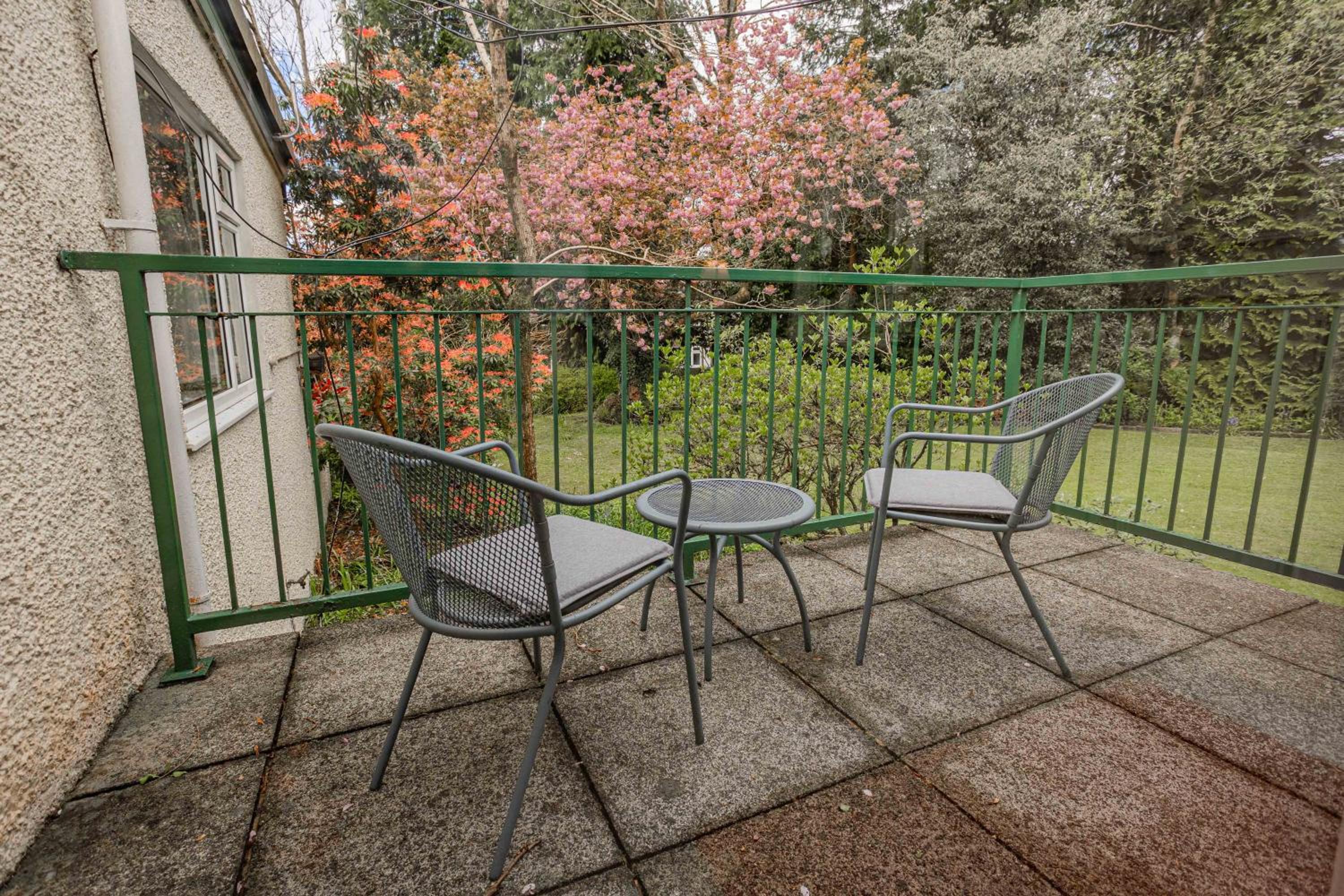 Garden Double with Balcony - Photo 5